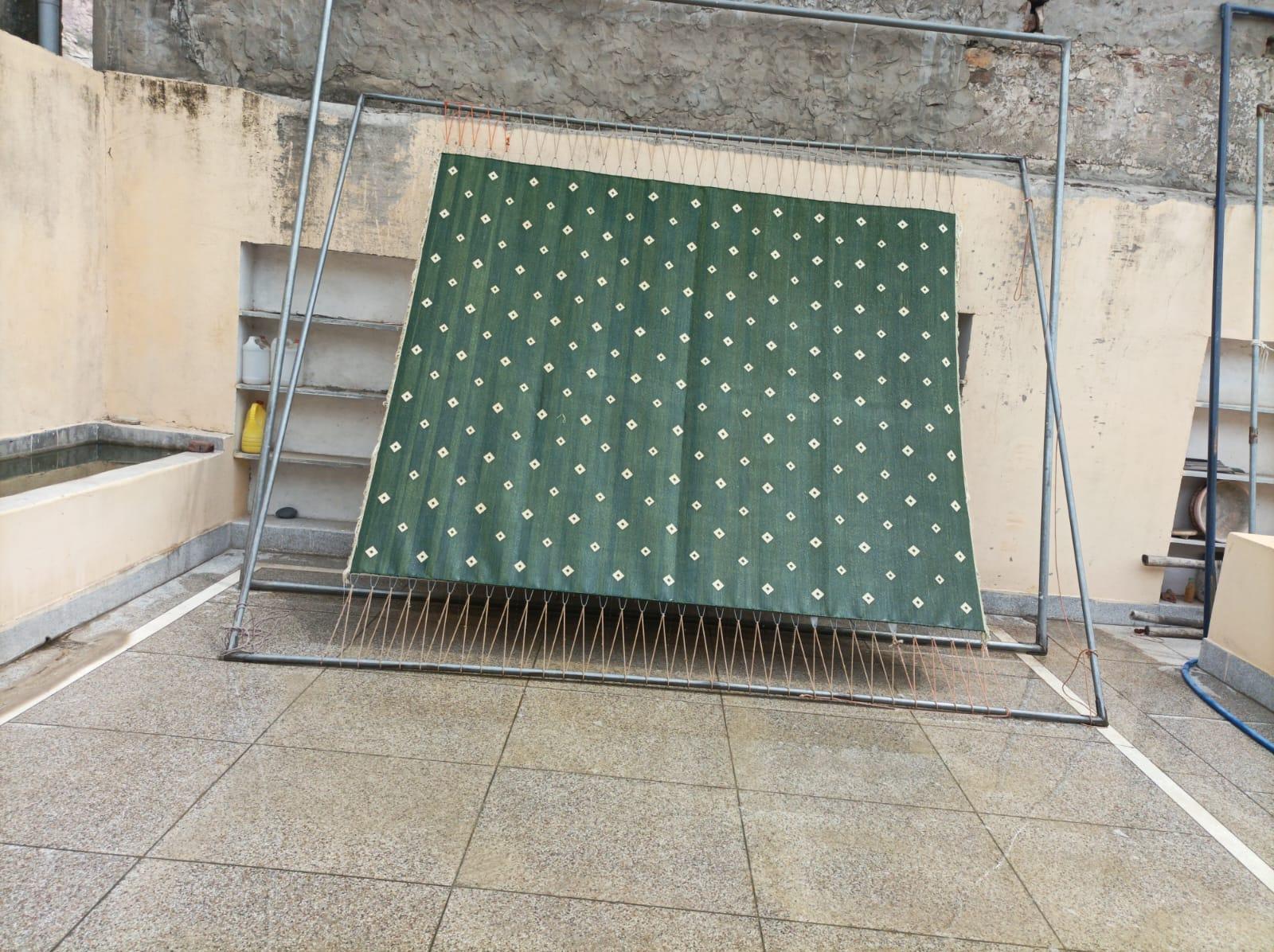 Tapis Dhurrie indien à tissage plat fait main, 6 x 9, vert et blanc diamant en vente 1
