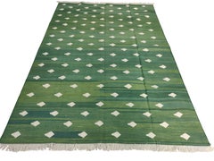 Handgefertigter flacher Teppich aus Baumwolle mit Flachgewebe, 6x9 Grüner und weißer Blatt, indischer Dhurrie-Teppich