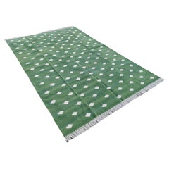 Handgefertigter flacher Teppich aus Baumwolle mit Flachgewebe, 6x9 Grüner und weißer Blatt, indischer Dhurrie-Teppich
