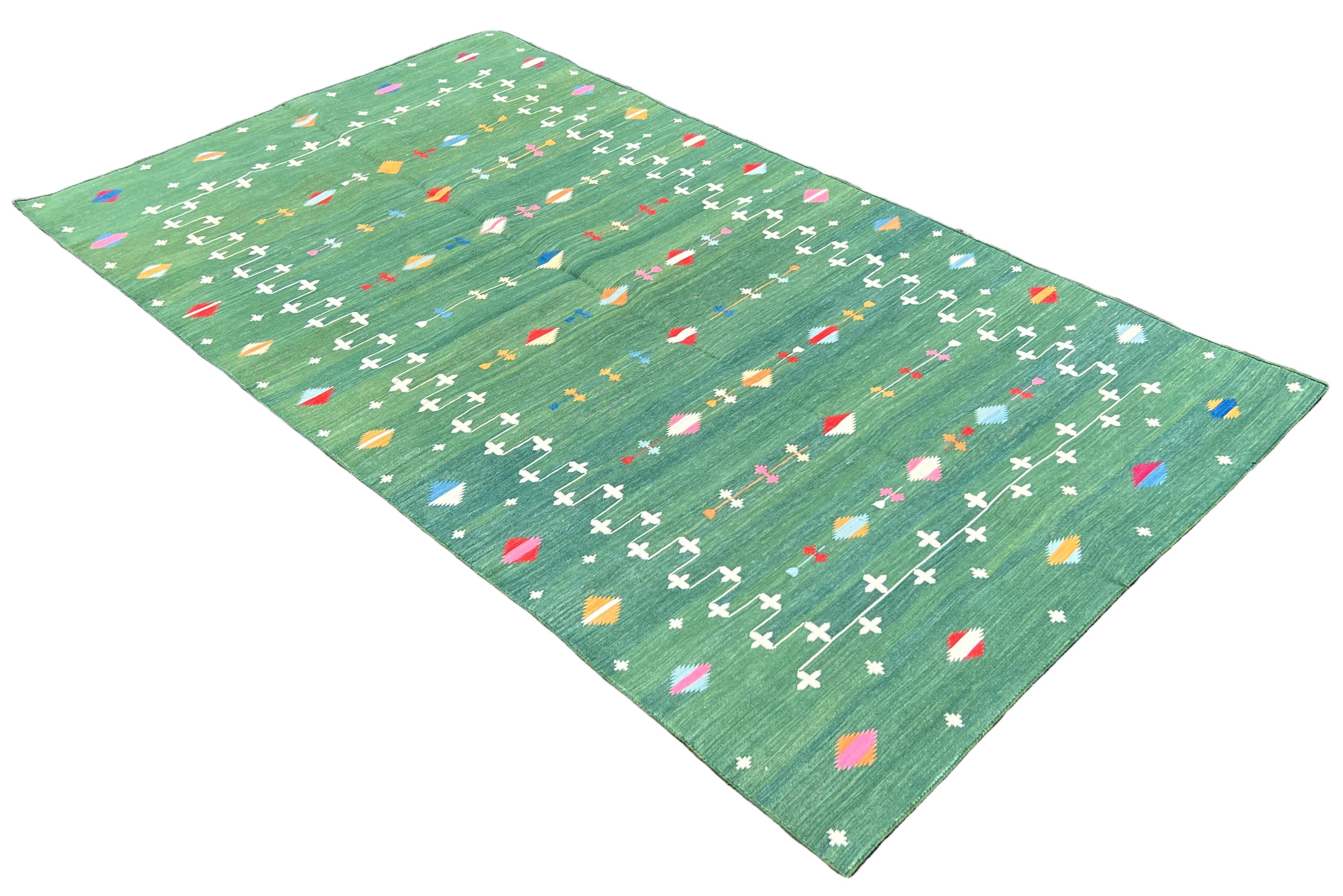 Alfombra de algodón hecha a mano de tejido plano, 6x9 Verde Estrella fugaz Alfombra india Dhurrie en venta 2