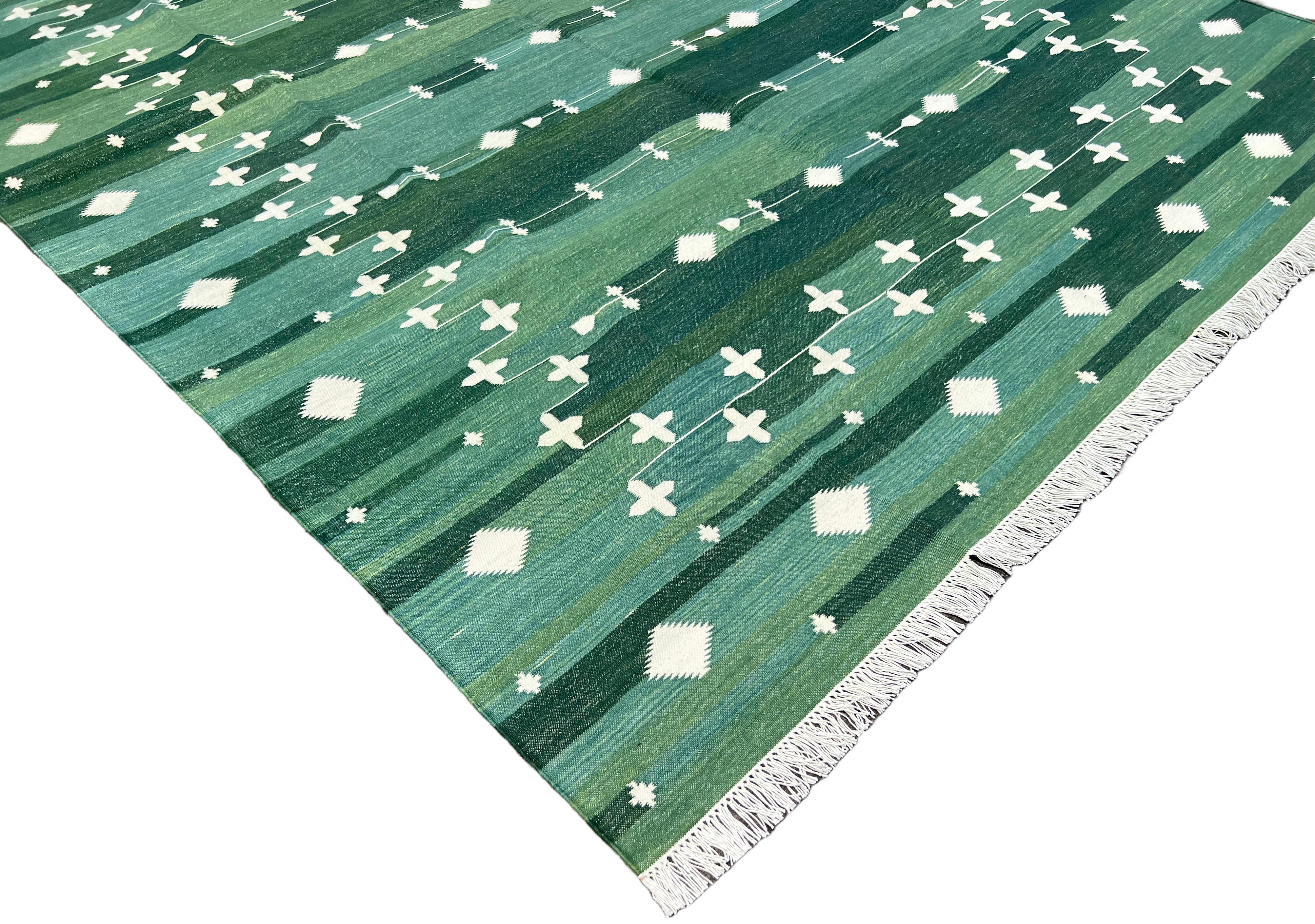 Indien Tapis Dhurrie indien à tissage plat fait à la main, 6 x 9, vert étoile de chasse en vente