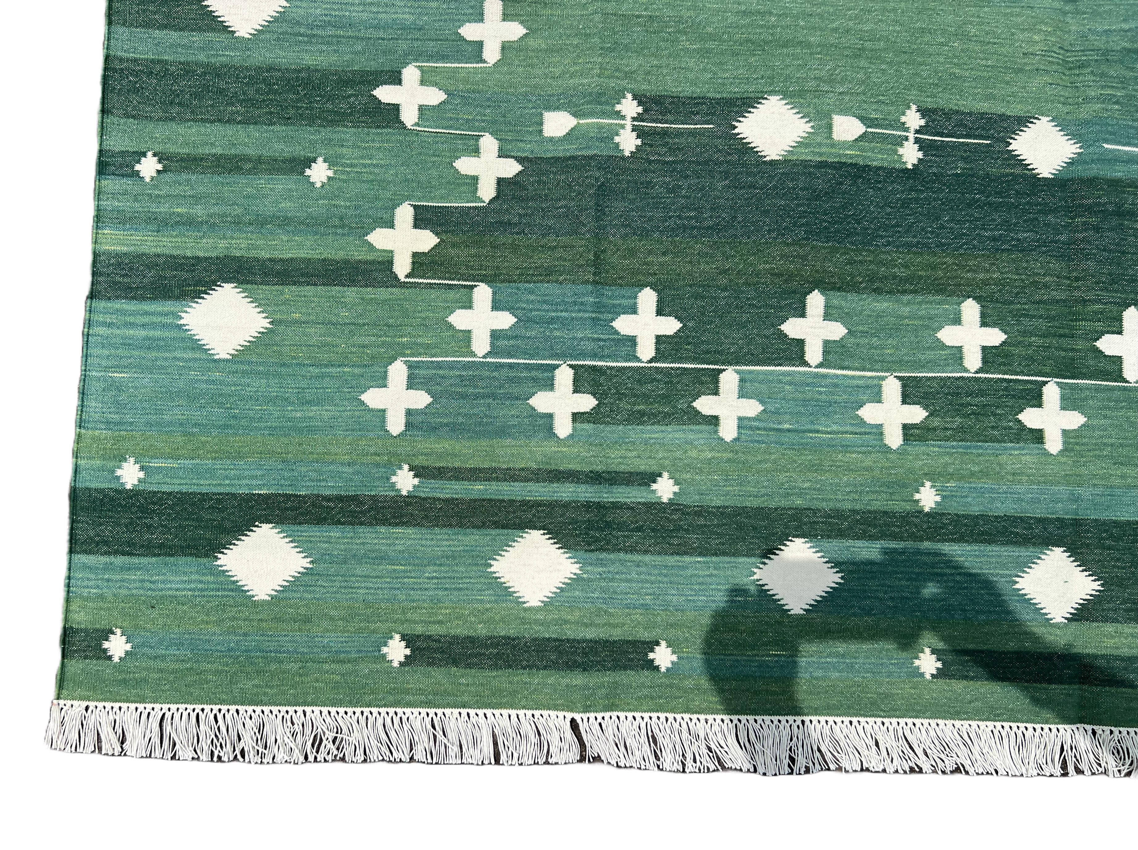 Tapis Dhurrie indien à tissage plat fait à la main, 6 x 9, vert étoile de chasse en vente 1