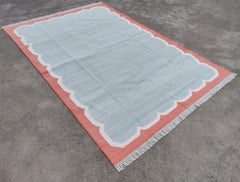 Handgefertigter Flachgewebe-Teppich aus Baumwolle, 6x9 Grau und Koralle mit Wellenschliff, indischer Dhurrie