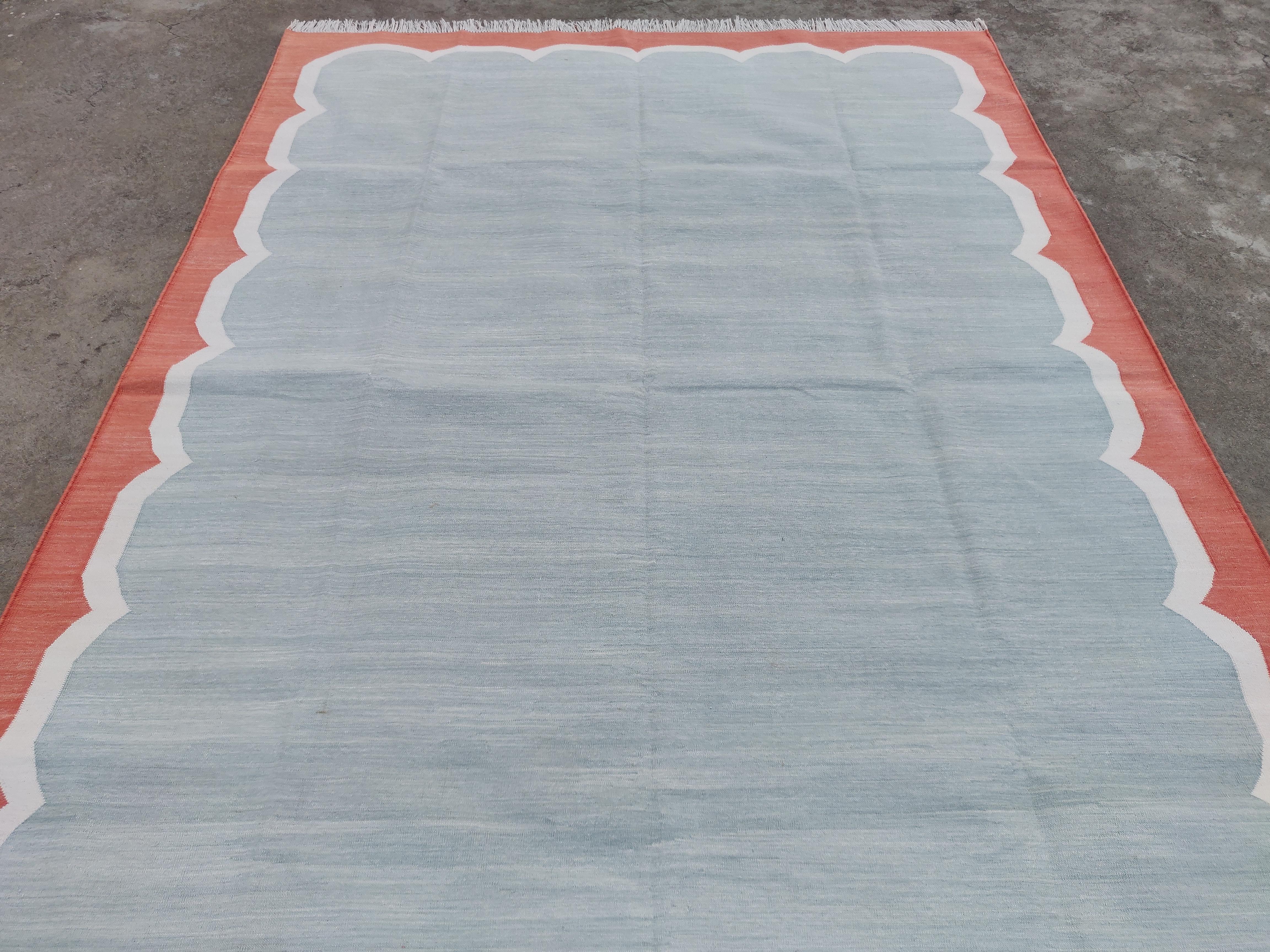 Cotone Tappeto a tessitura piatta in cotone fatto a mano, 6x9 Grigio e corallo smerlato in vendita