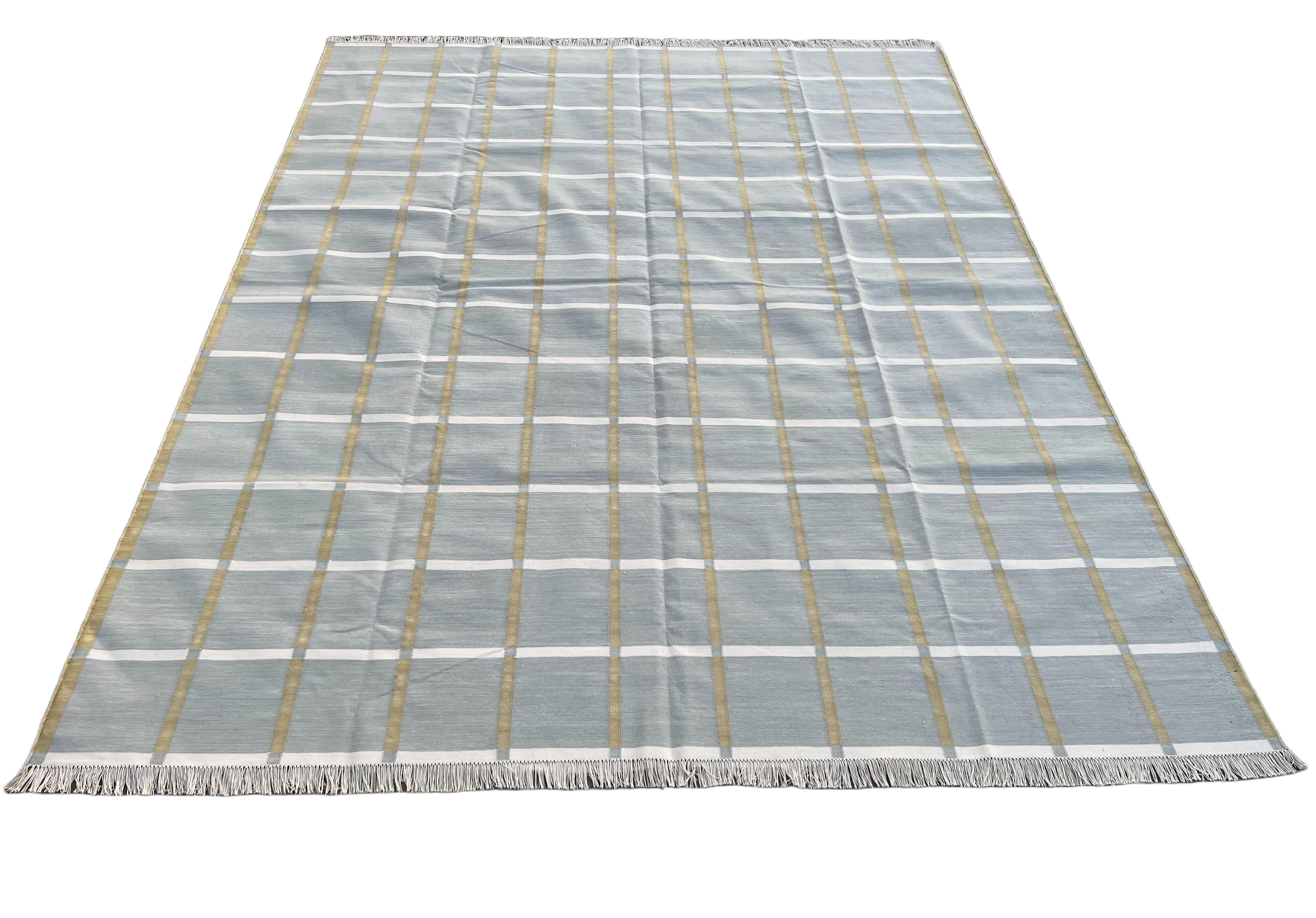 Handmade Cotton Area Flat Weave Rug, 6x9 Grey Windowpane Checked Indian Dhurrie For Sale 4