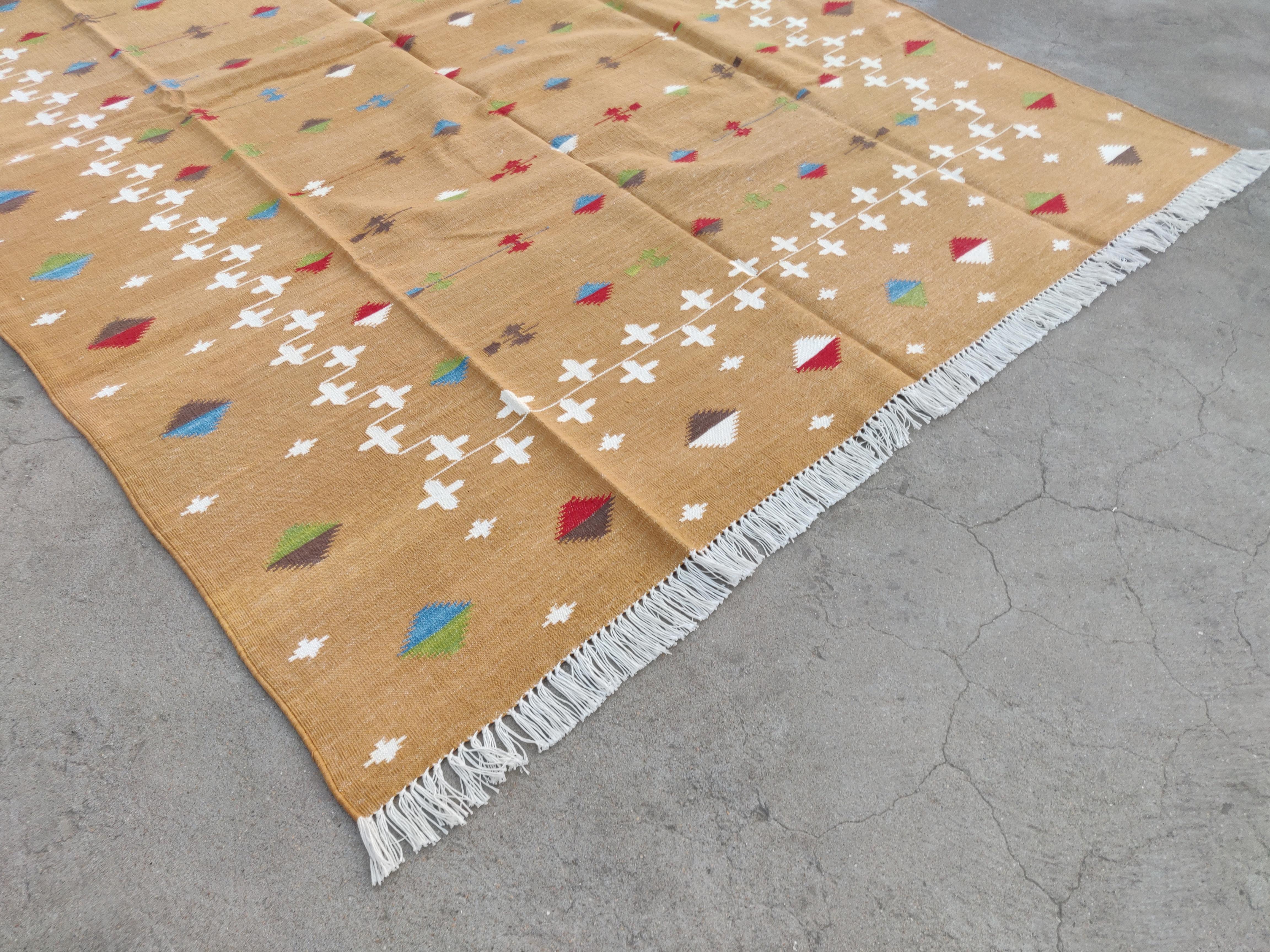 Mid-Century Modern Handmade Cotton Area Flat Weave Rug, 6x9 Mustard And White Shooting Star Dhurrie For Sale