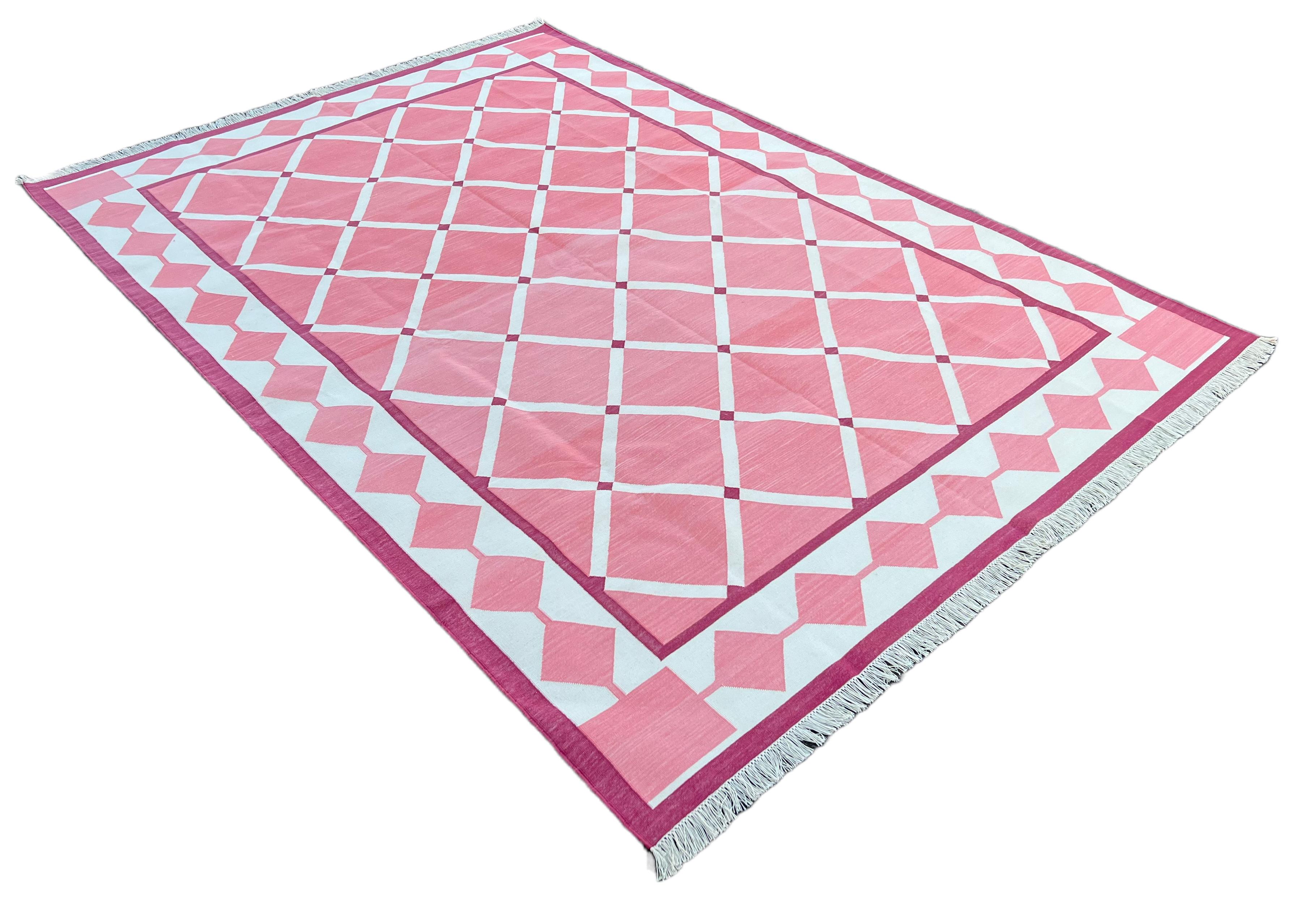 Handmade Cotton Area Flat Weave Rug, 6x9 Pink And White Geometric Indian Dhurrie For Sale 4