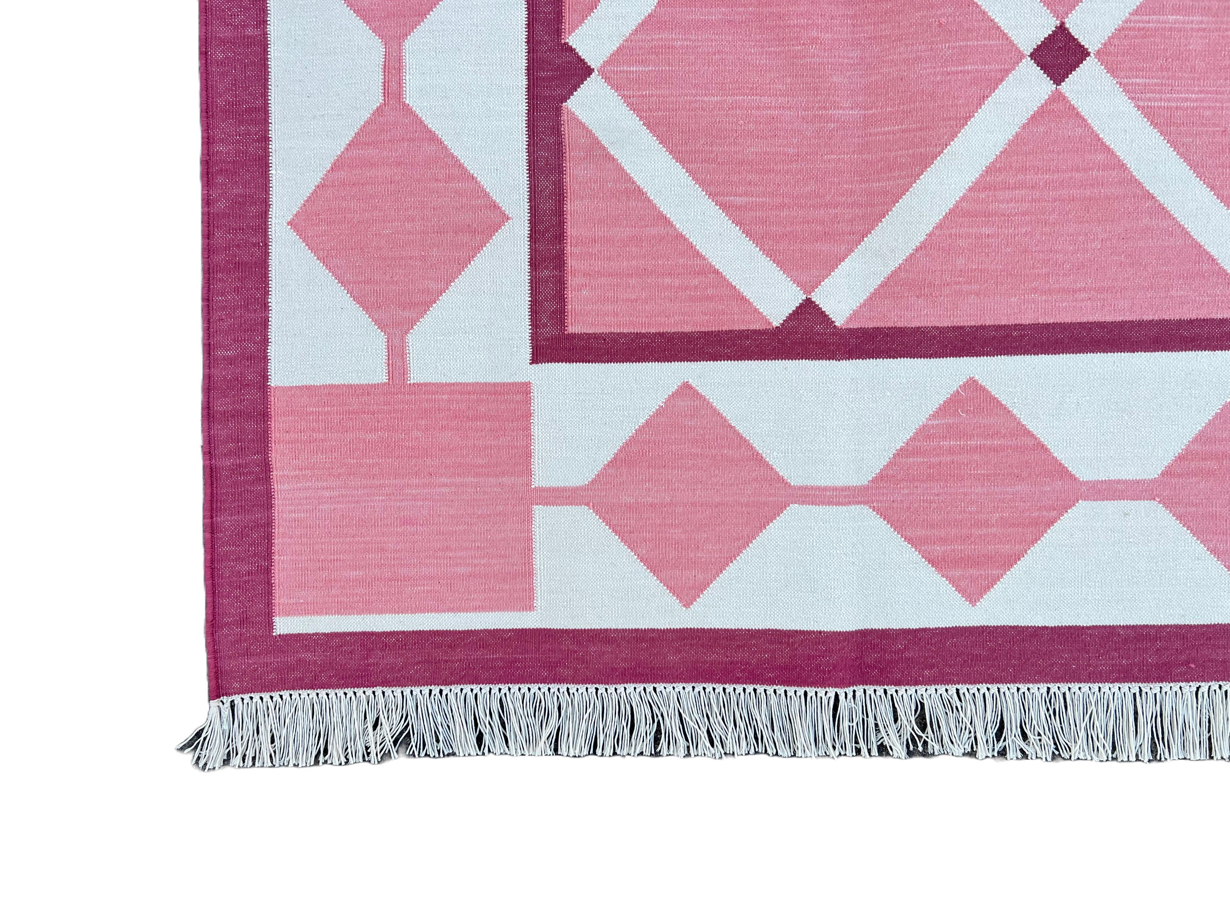 Handmade Cotton Area Flat Weave Rug, 6x9 Pink And White Geometric Indian Dhurrie For Sale 1