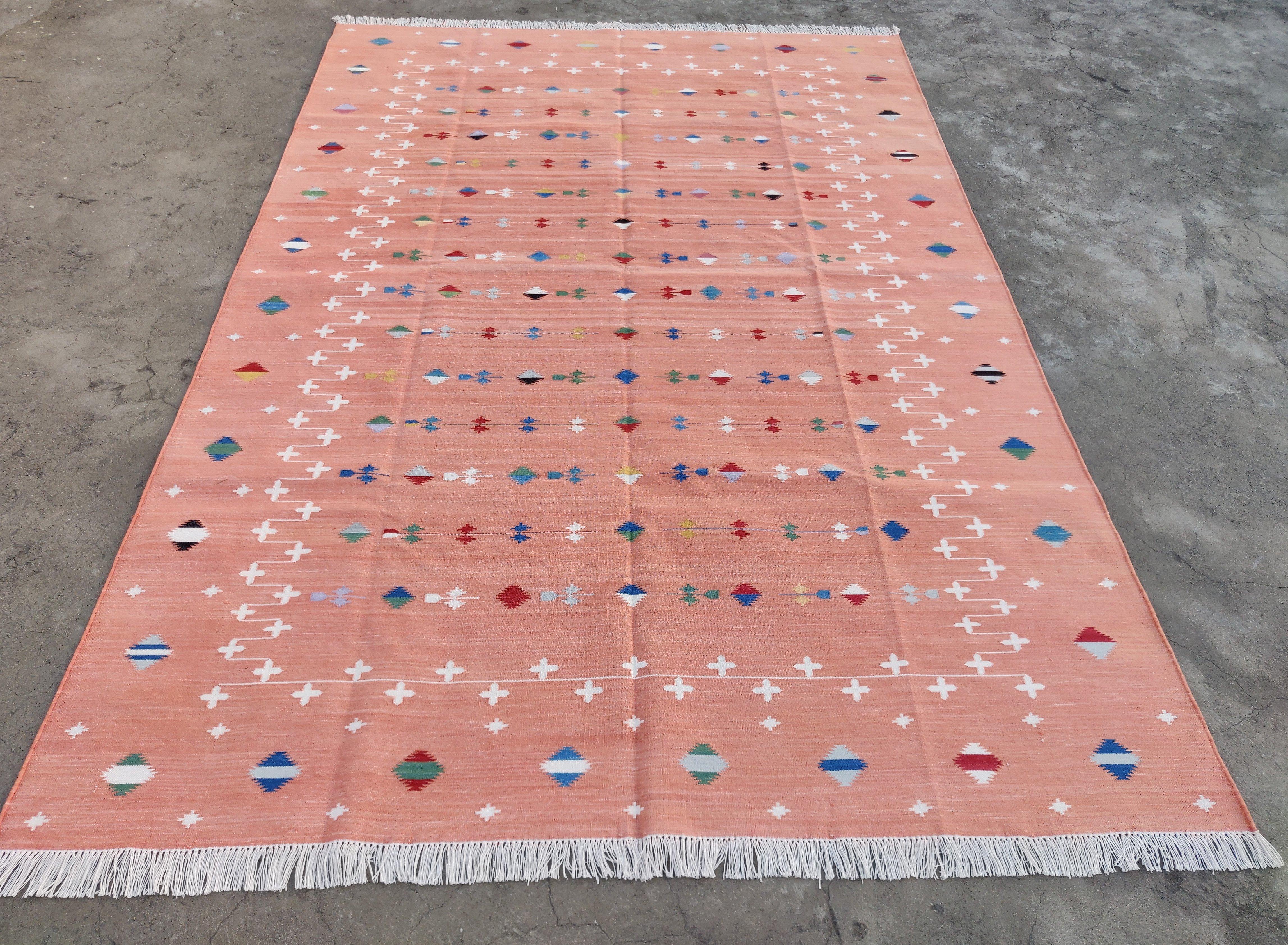Handmade Cotton Area Flat Weave Rug, 6x9 Pink And White Shooting Star Dhurrie In New Condition For Sale In Jaipur, IN