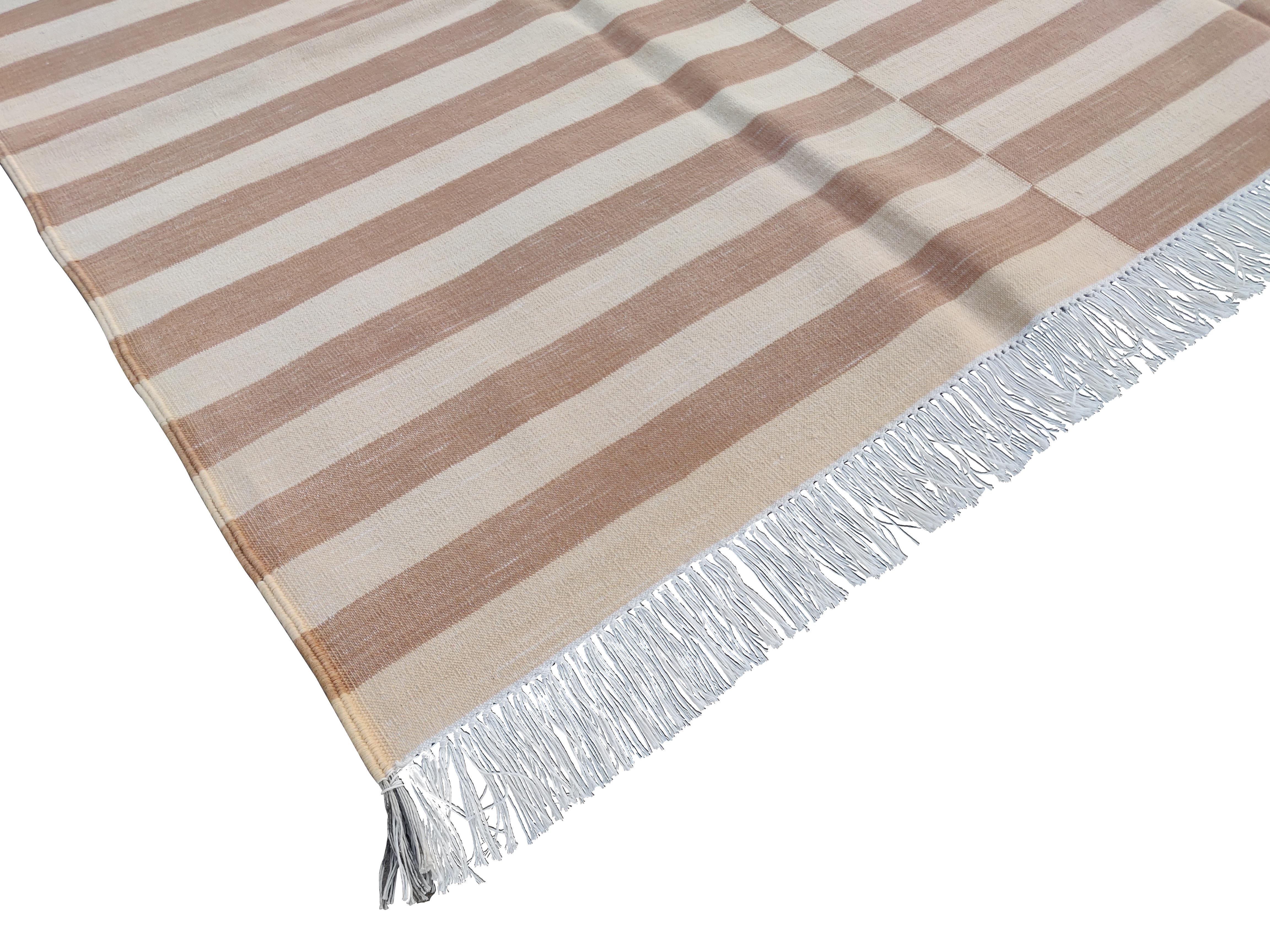 Mid-Century Modern Handmade Cotton Area Flat Weave Rug, 6x9 Tan And Cream Striped Indian Dhurrie For Sale