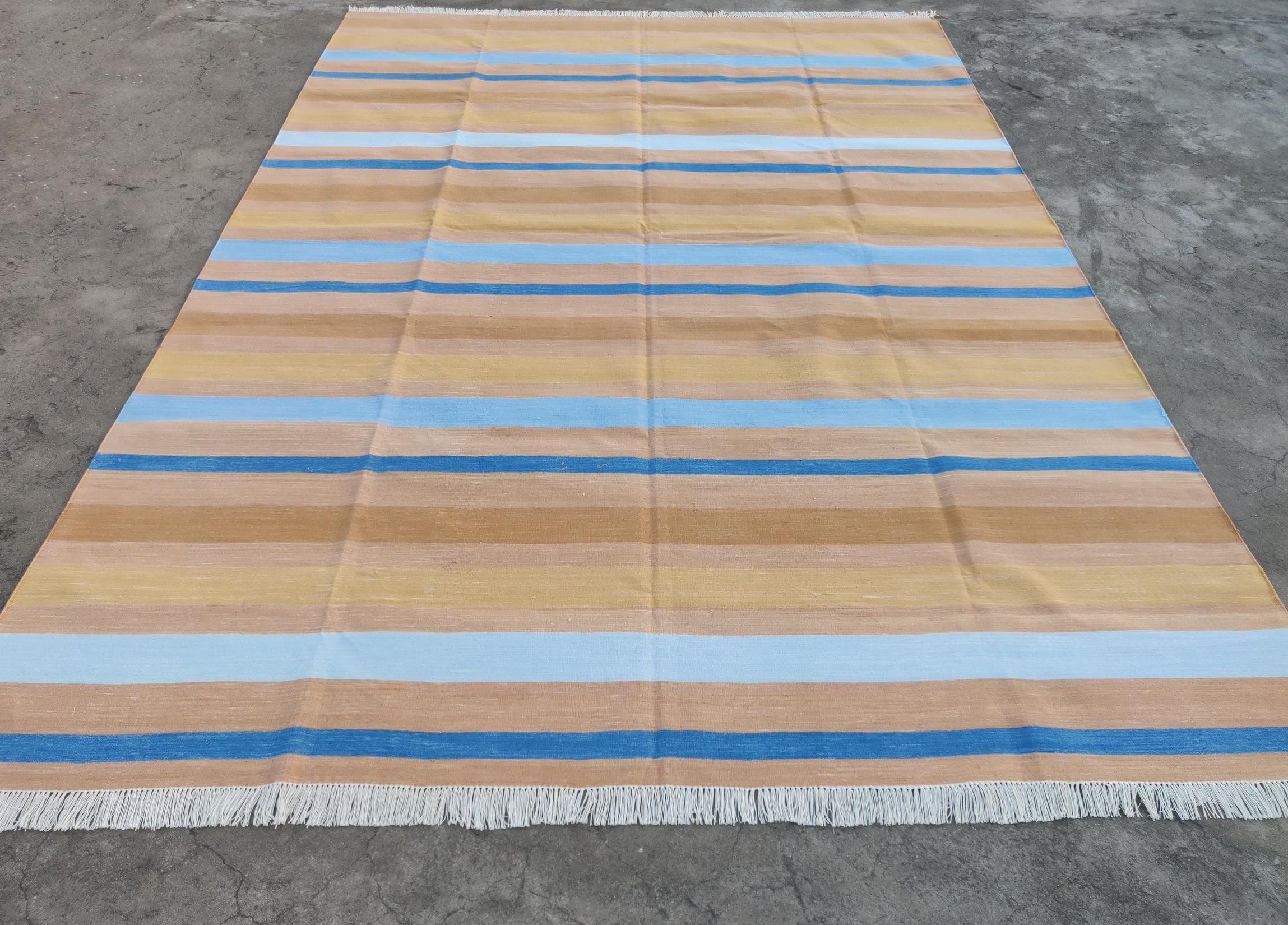 Handmade Cotton Area Flat Weave Rug, 6x9 Tan And White Striped Indian Dhurrie In New Condition For Sale In Jaipur, IN
