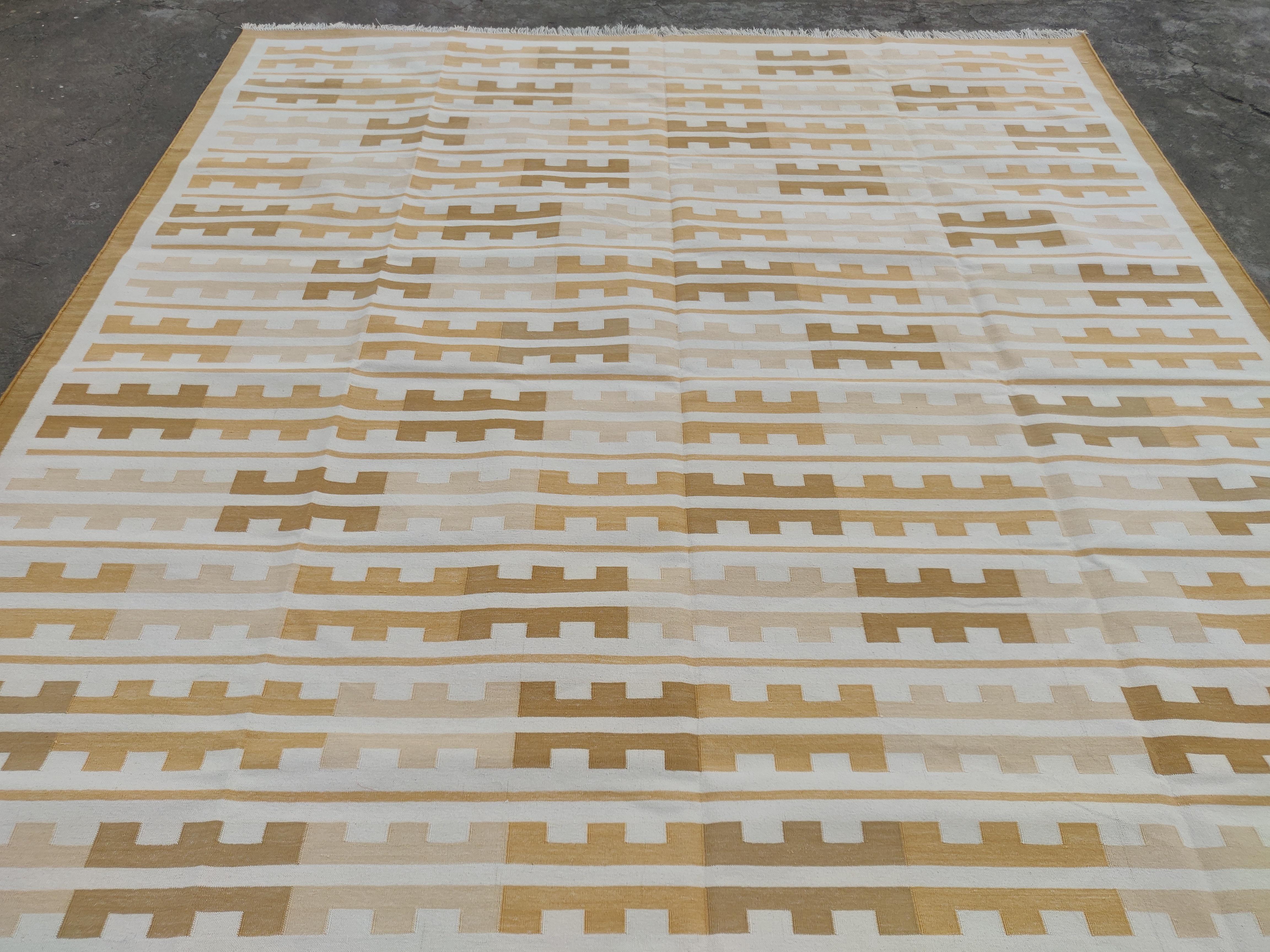 Handmade Cotton Area Flat Weave Rug, 6x9 Yellow, White Marianne Striped Dhurrie In New Condition For Sale In Jaipur, IN