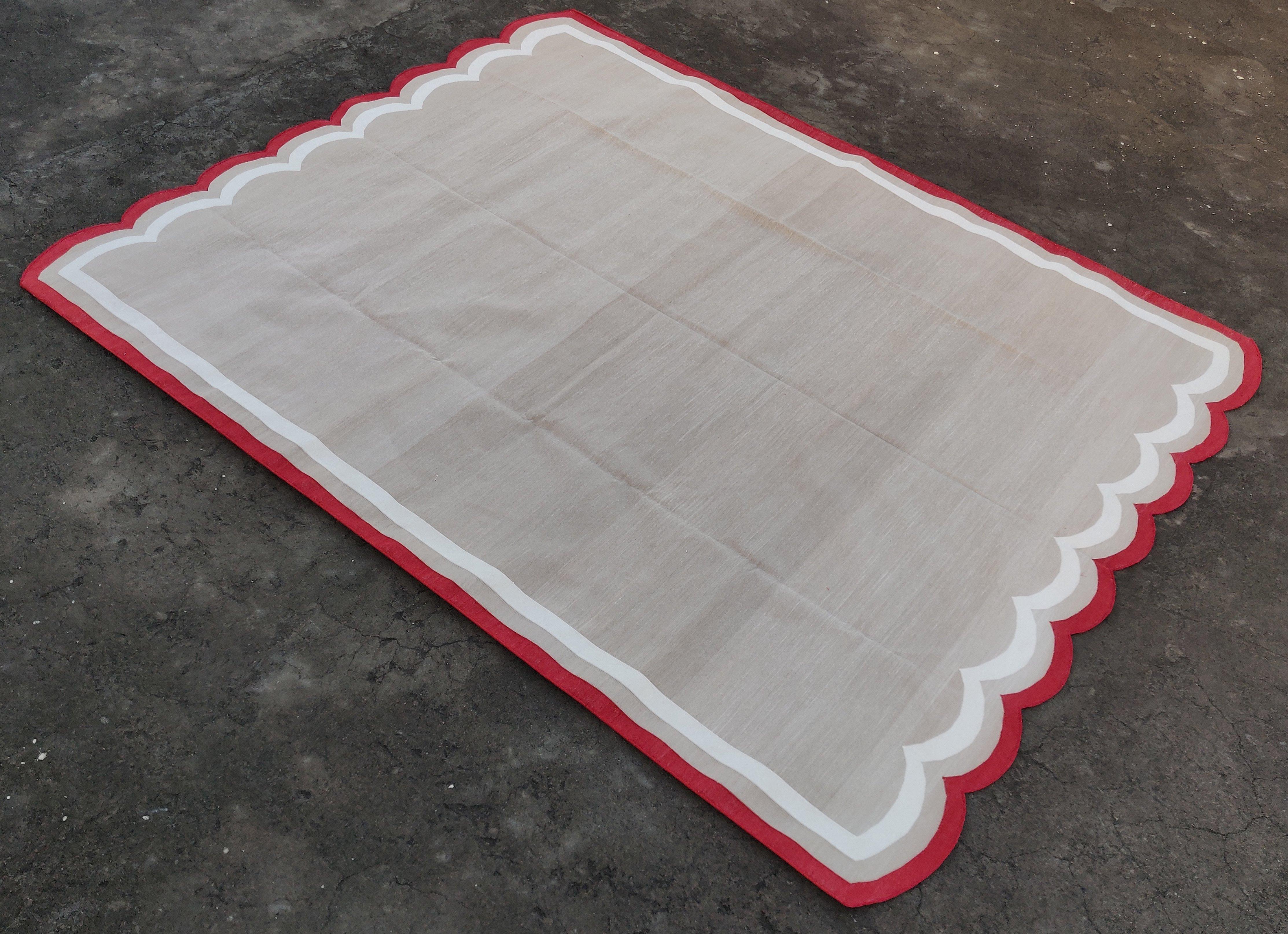 Handgefertigter Flachgewebe-Teppich aus Baumwolle, 8x10 Beige und Rot mit Wellenschliff, Kelim Dhurrie im Angebot 3