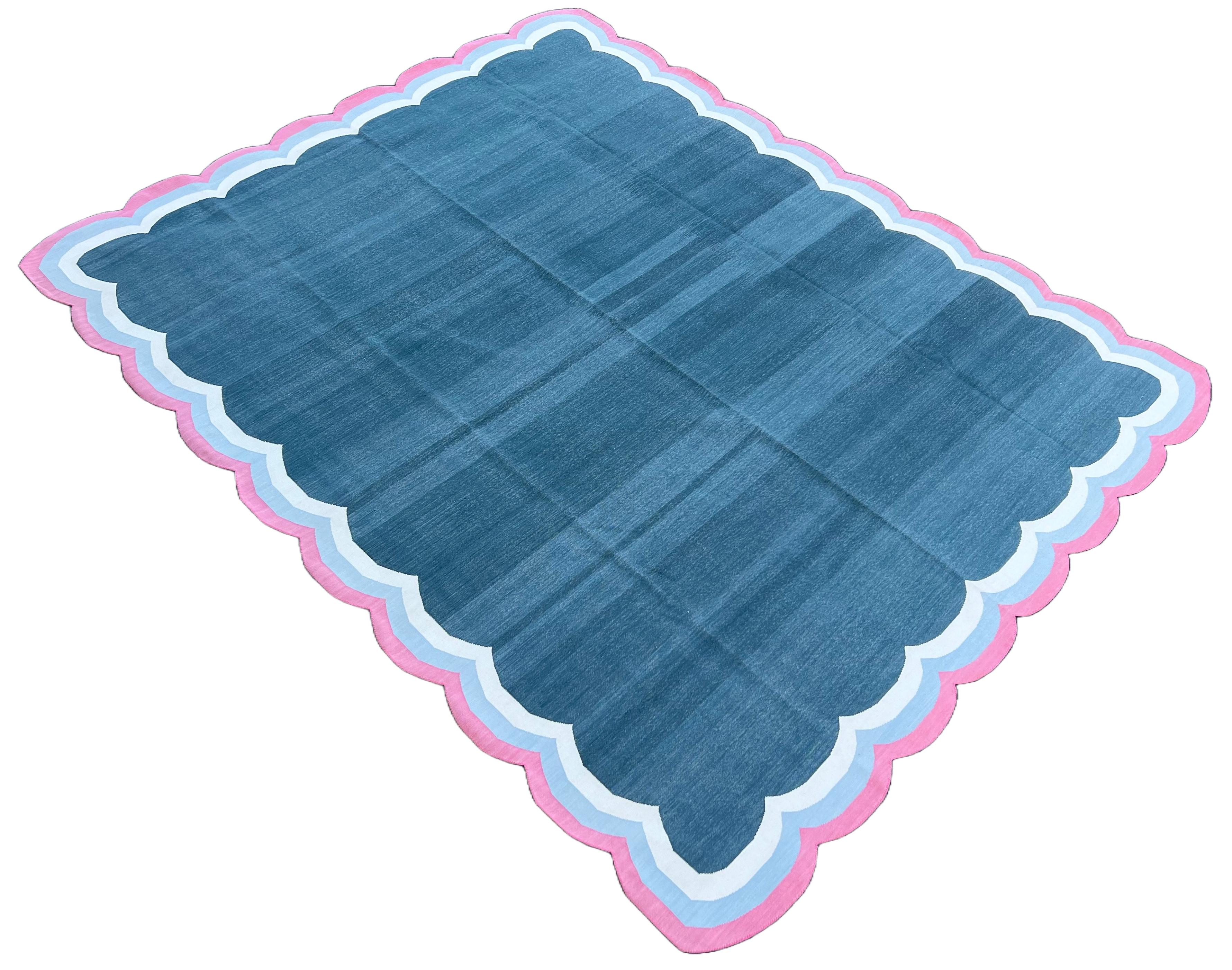 Handgefertigter flacher Baumwollteppich mit Flachgewebe, 8x10 Blauer und rosafarbener Wellenschliff indischer Dhurrie im Angebot 2