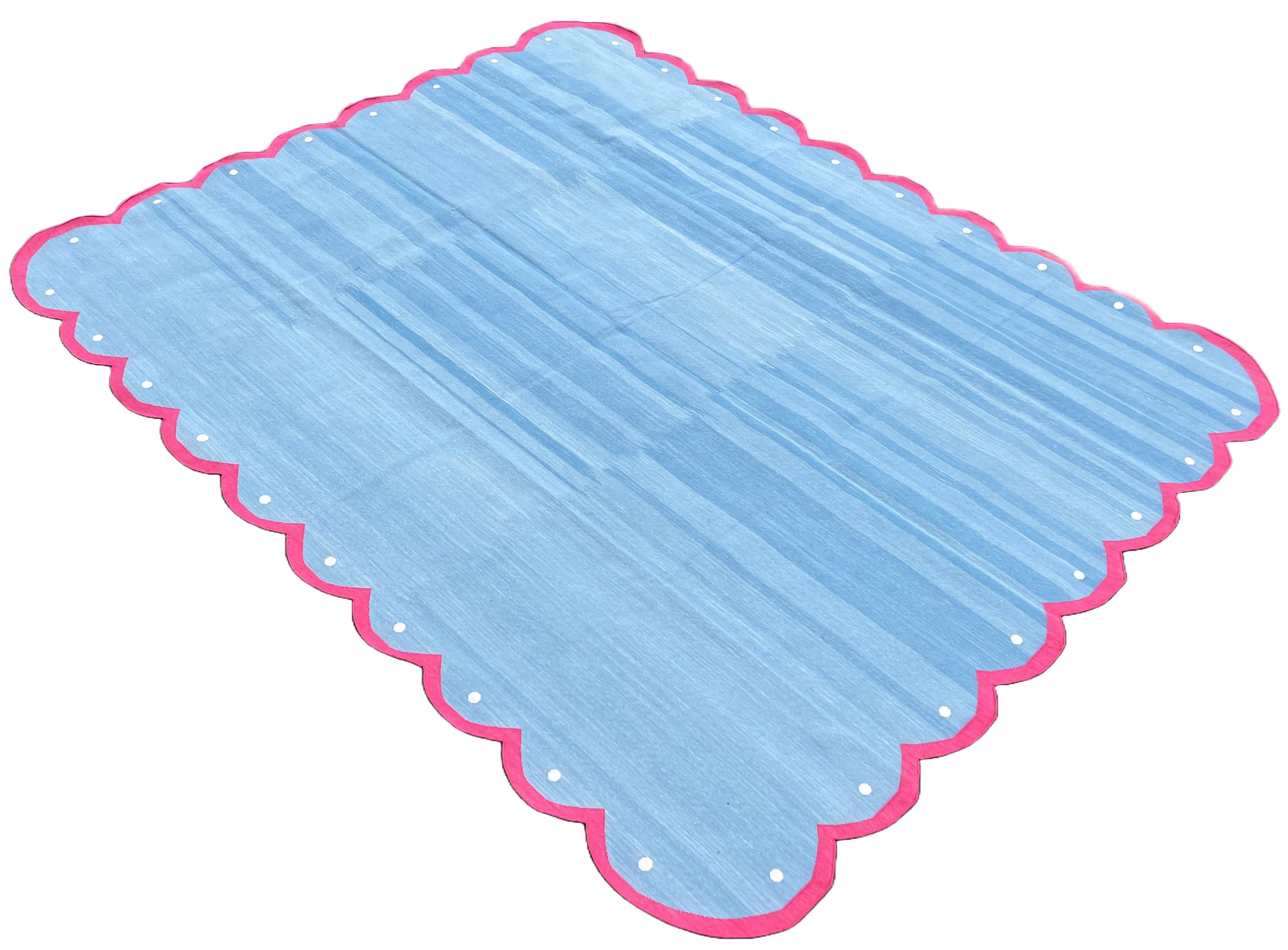 Mid-Century Modern Handmade Cotton Area Flat Weave Rug, 8x10 Blue And Pink Scalloped Indian Dhurrie For Sale