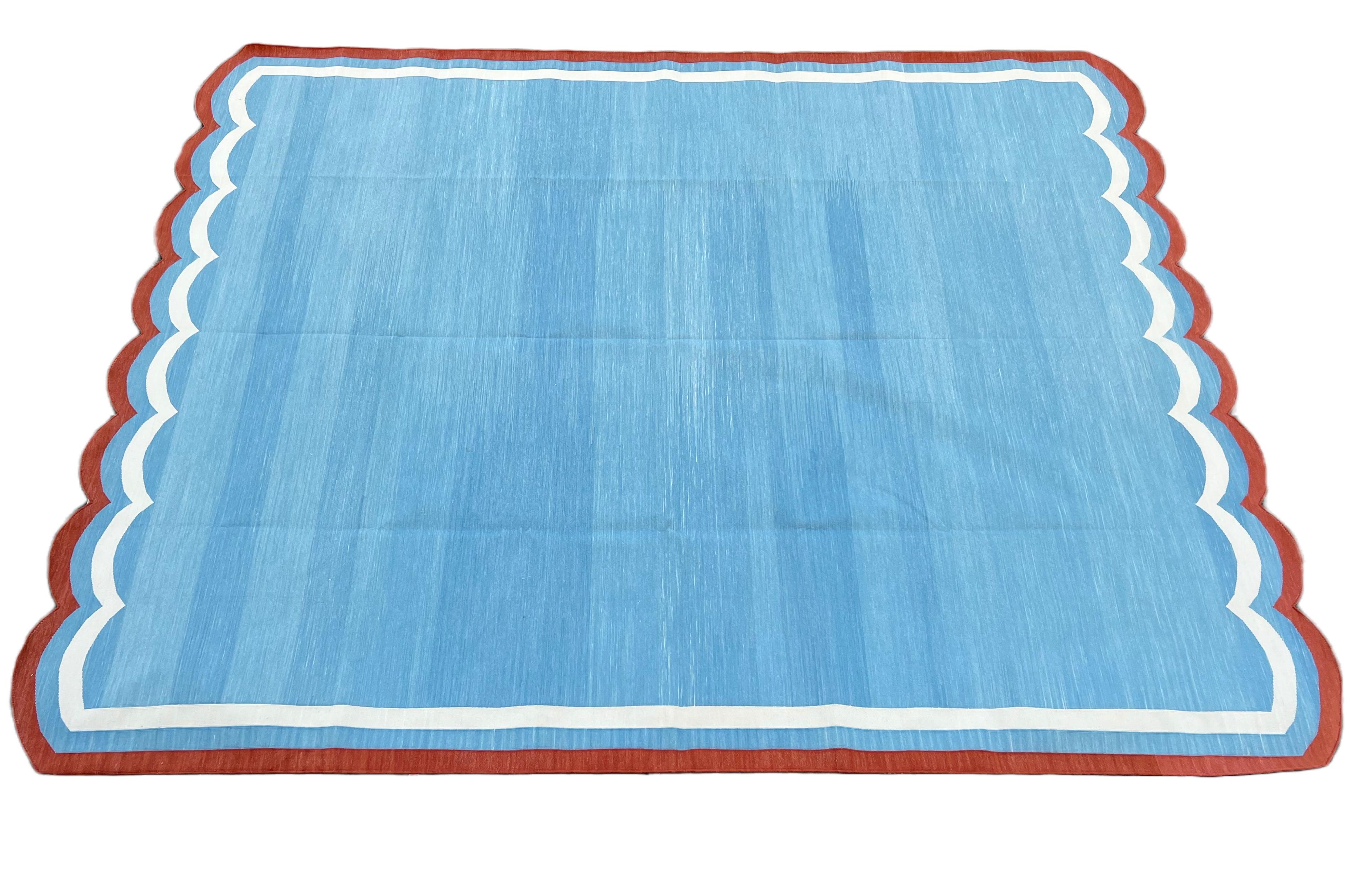 Handmade Cotton Area Flat Weave Rug, 8x10 Blue And Red Scalloped Indian Dhurrie For Sale 2