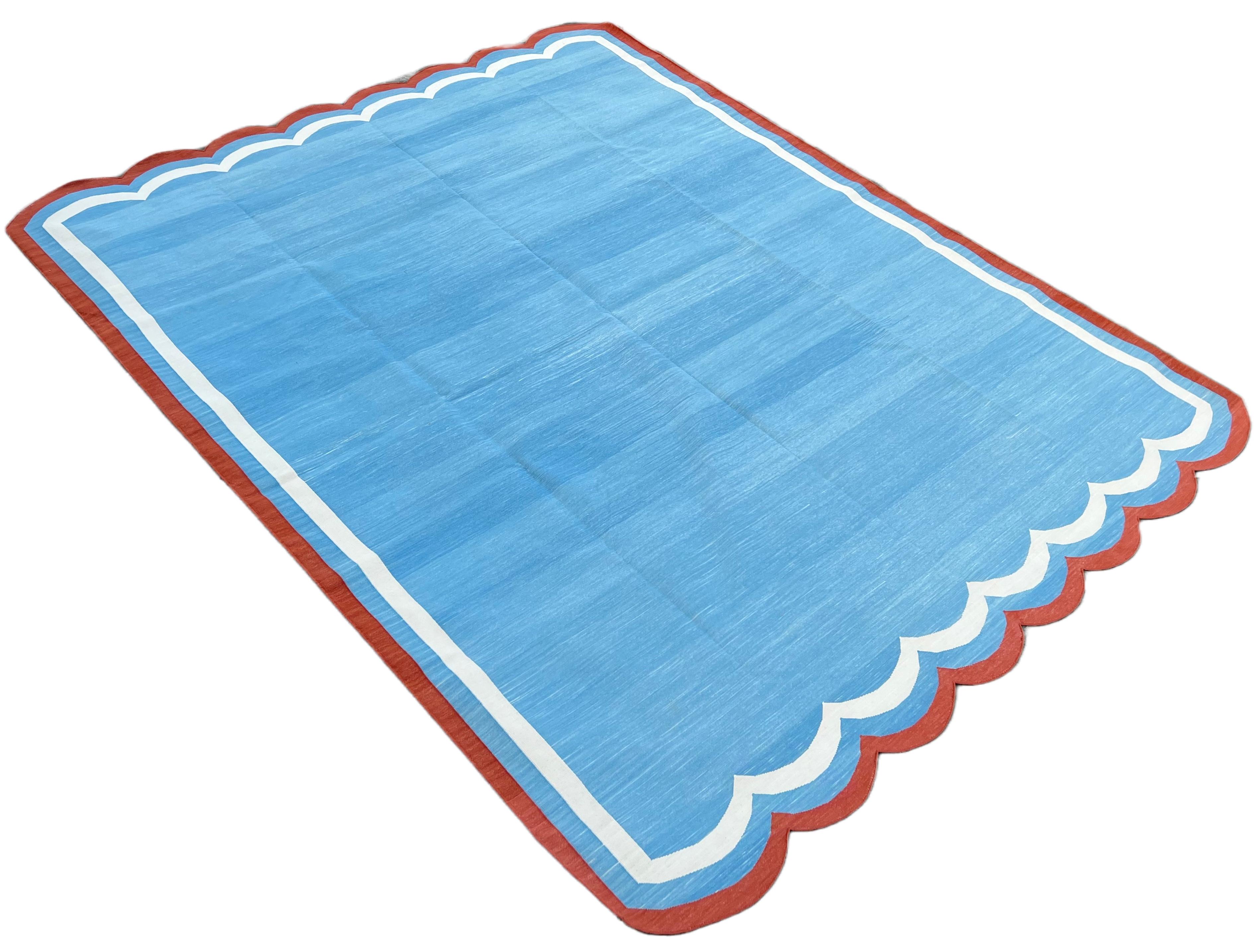 Handmade Cotton Area Flat Weave Rug, 8x10 Blue And Red Scalloped Indian Dhurrie For Sale 3