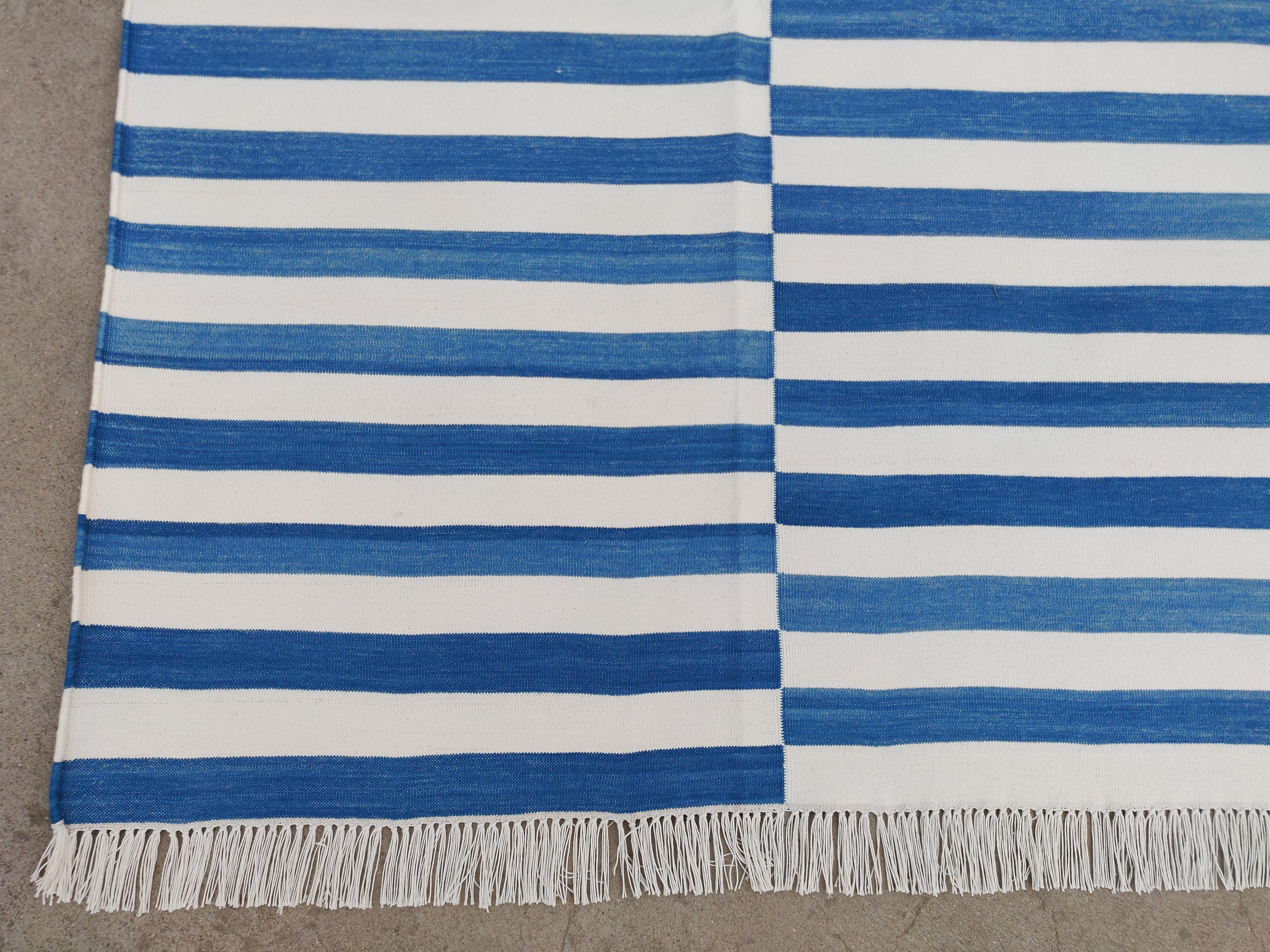 Handmade Cotton Area Flat Weave Rug, 8x10 Blue And White Striped Indian Dhurrie In New Condition For Sale In Jaipur, IN