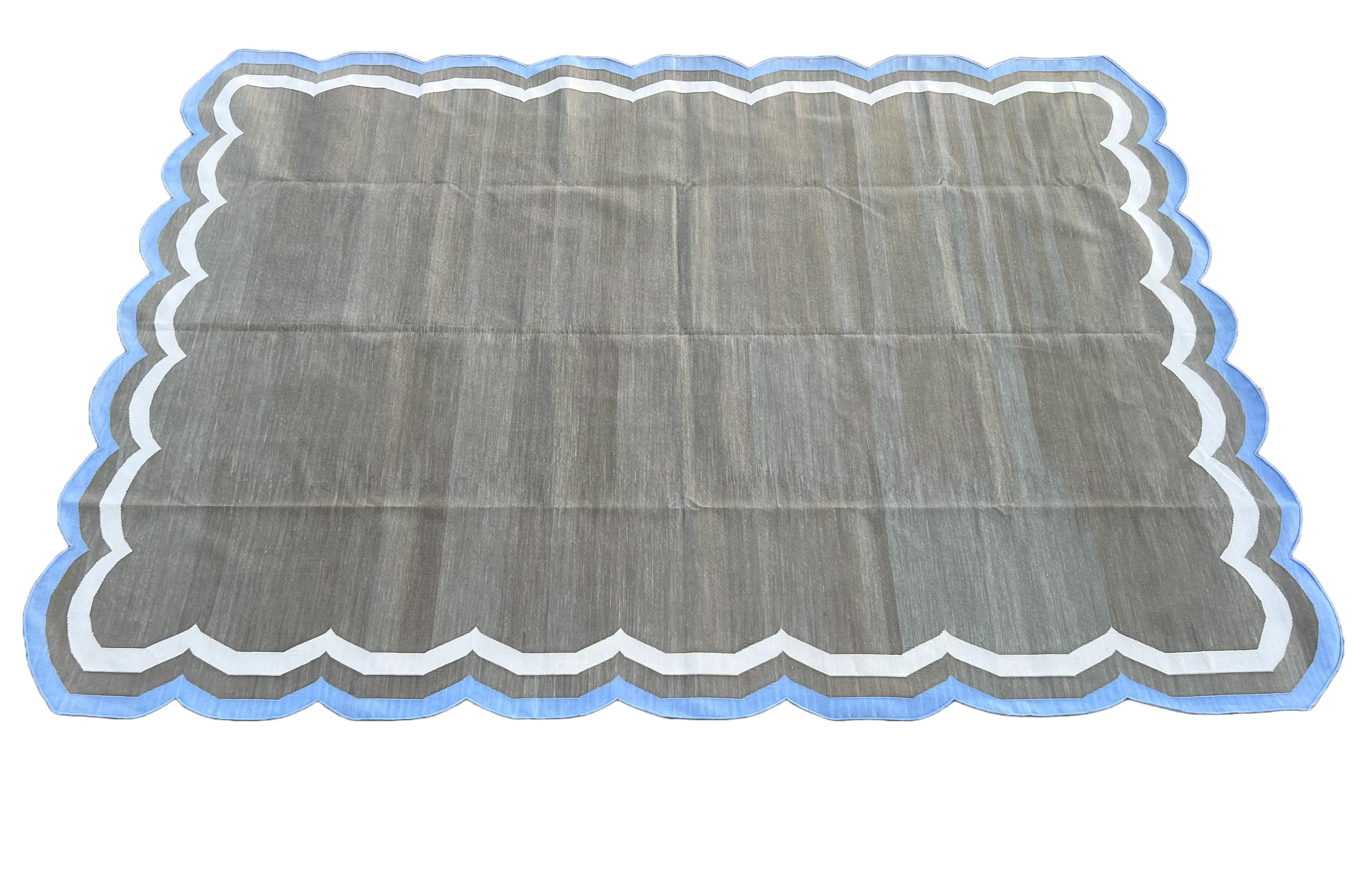 Handgefertigter Flachgewebe-Teppich aus Baumwolle, 8x10 Brown and Green Scallop Stripe Dhurrie im Angebot 3