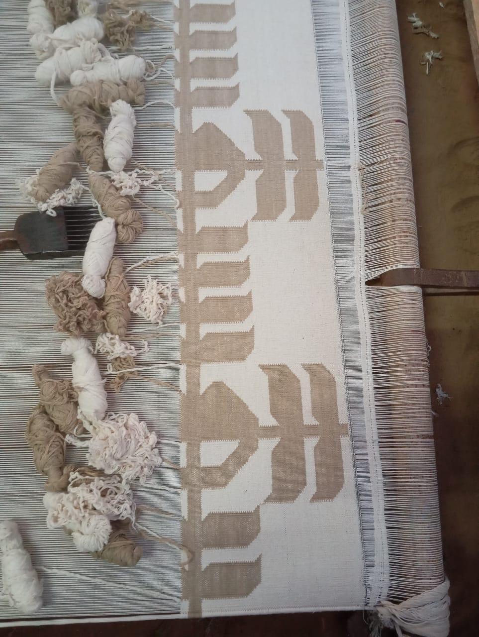 Handmade Cotton Area Flat Weave Rug, 8x10 Cream And Beige Leaf Indian Dhurrie For Sale 6