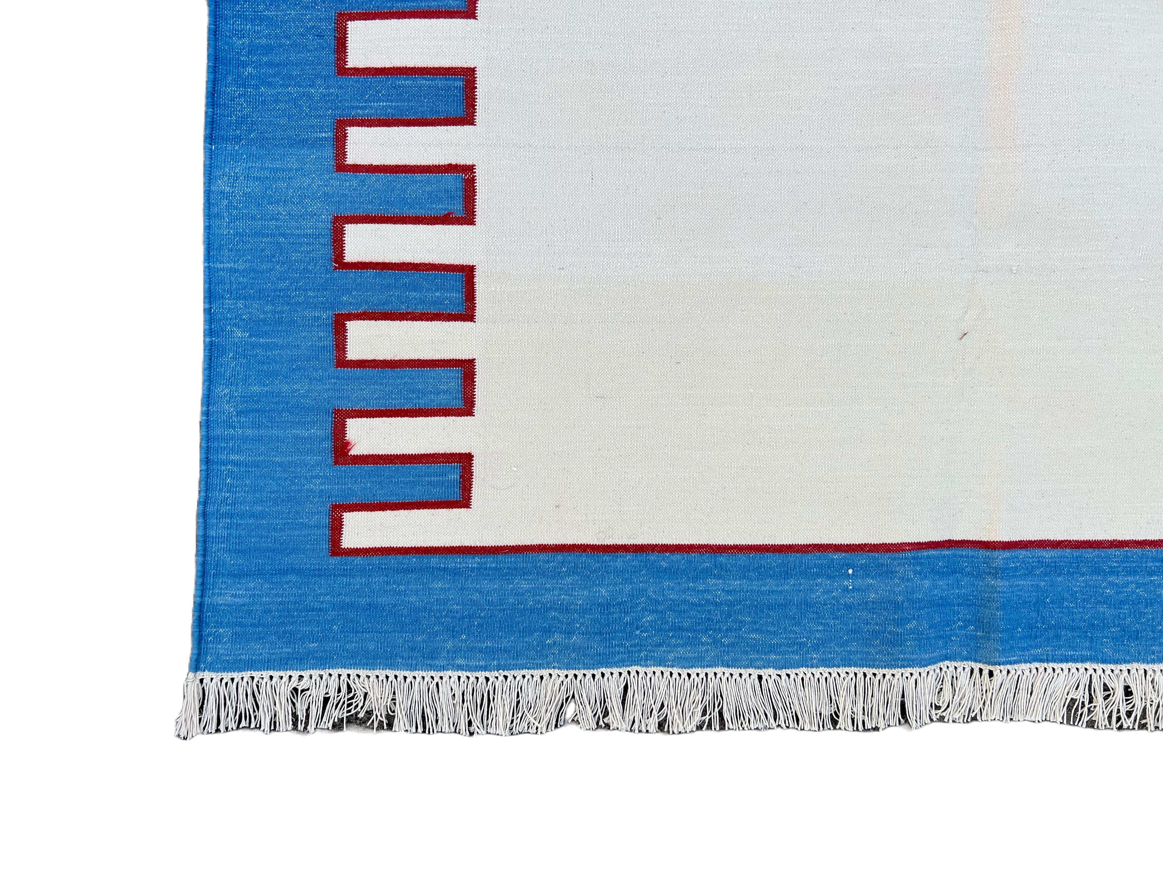Handmade Cotton Area Flat Weave Rug, 8x10 Cream And Blue Zig Zag Striped Dhurrie In New Condition For Sale In Jaipur, IN
