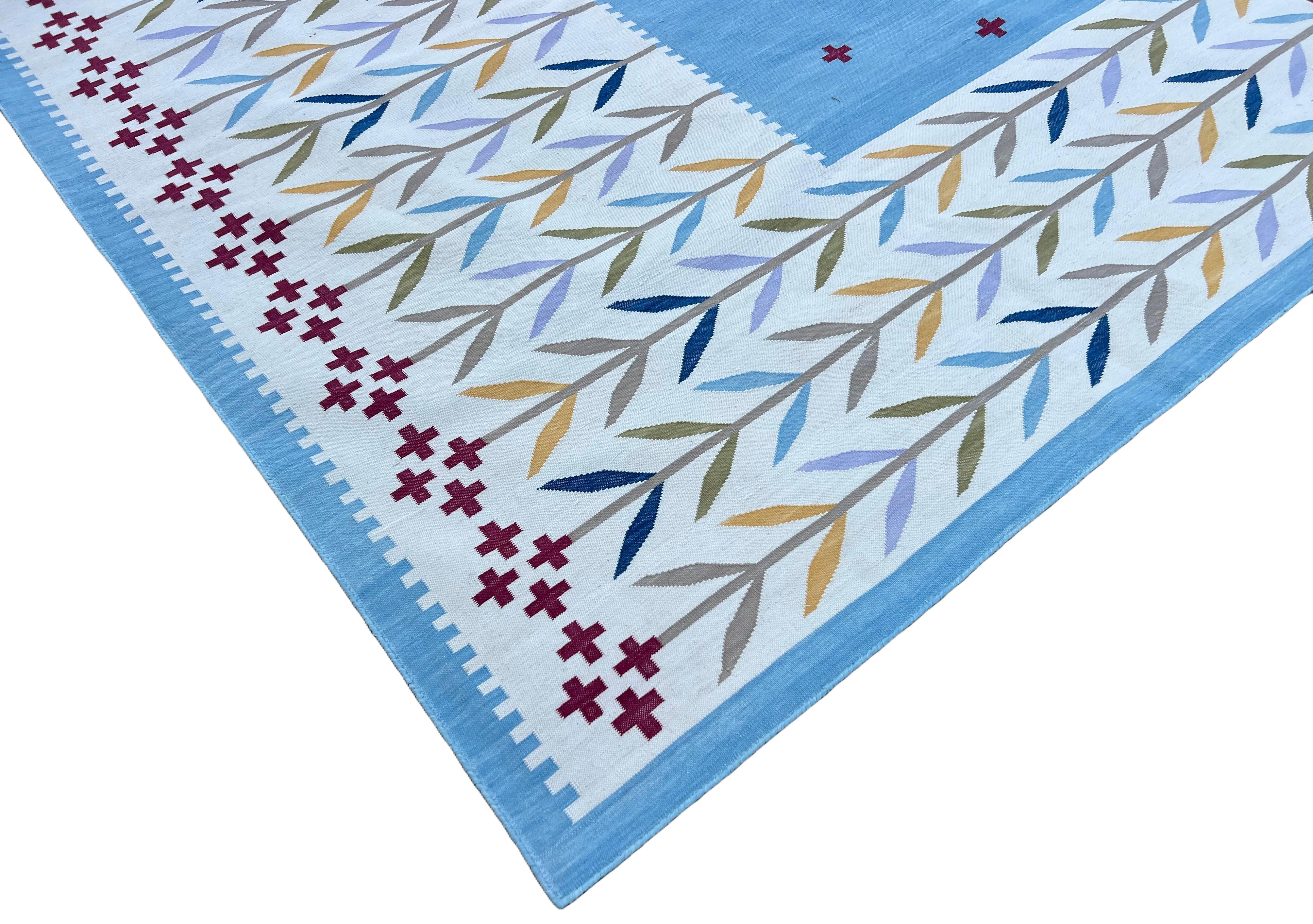 Handmade Cotton Area Flat Weave Rug, 8x10 Cream, Blue, Red Leaf Indian Dhurrie For Sale 1