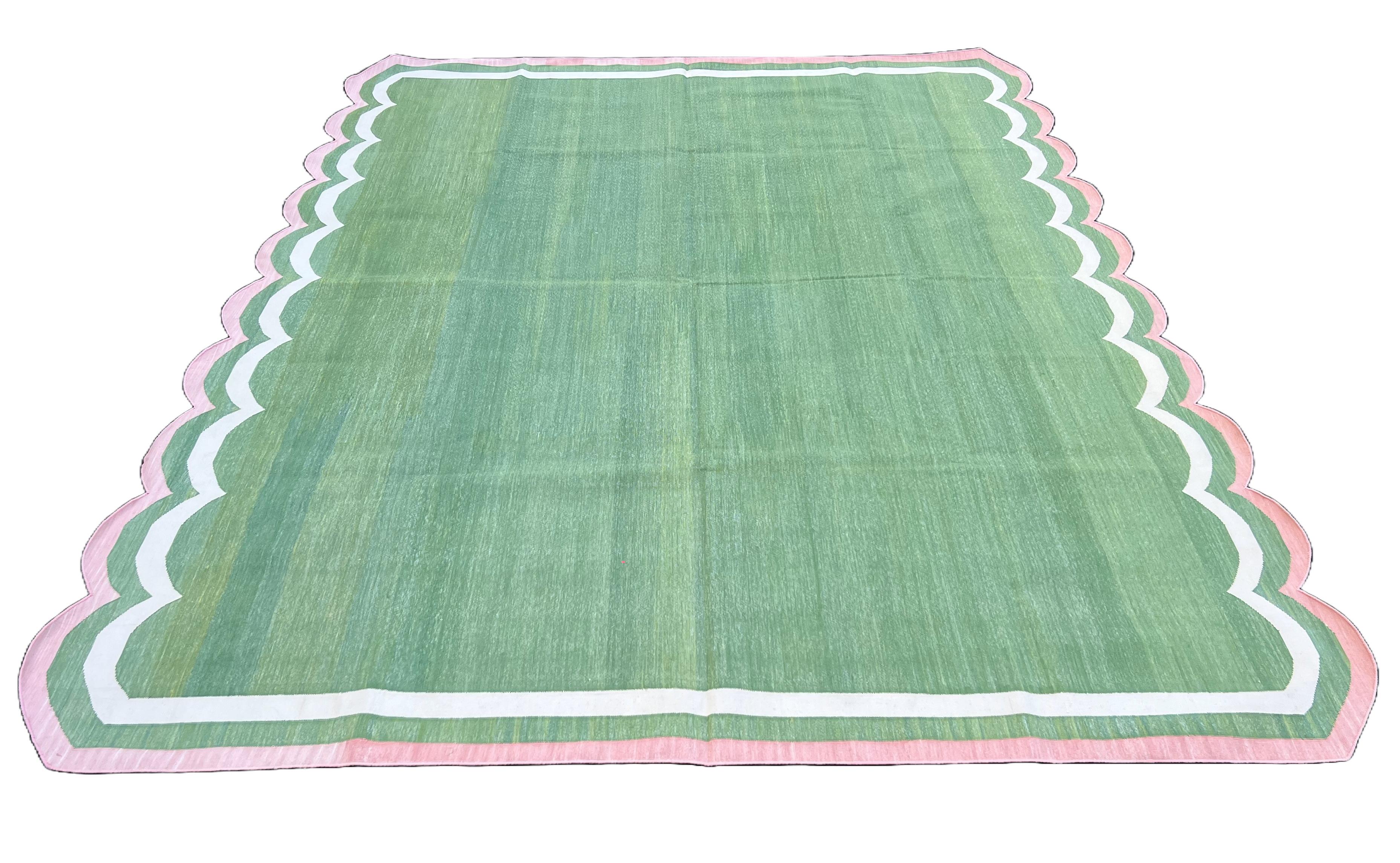 Tappeto a tessitura piatta in cotone fatto a mano, 8x10 Greene & Greene Rosa Dhurrie Indiano In condizioni Nuovo in vendita a Jaipur, IN