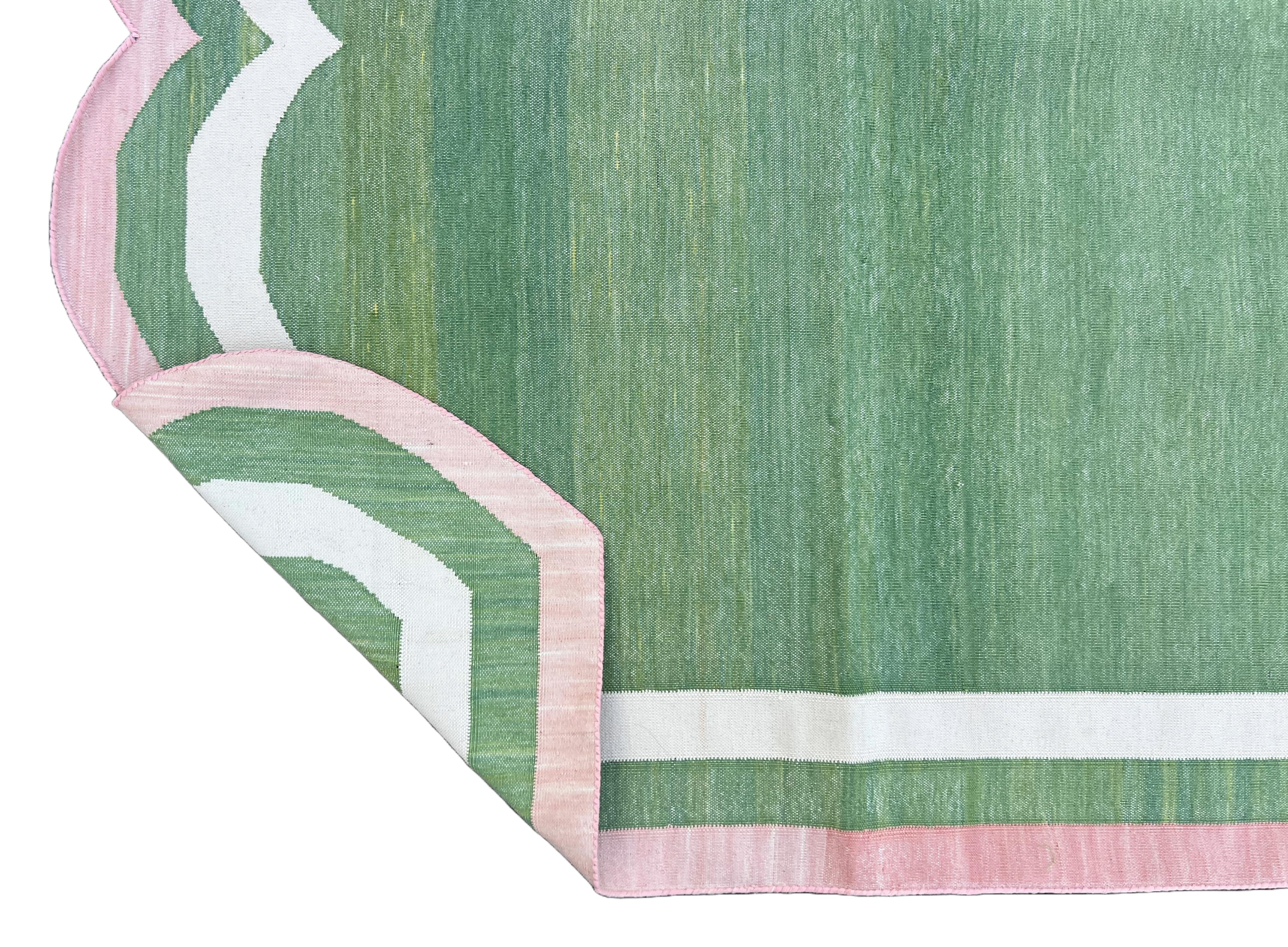 Tappeto a tessitura piatta in cotone fatto a mano, 8x10 Greene & Greene Rosa Dhurrie Indiano in vendita 1