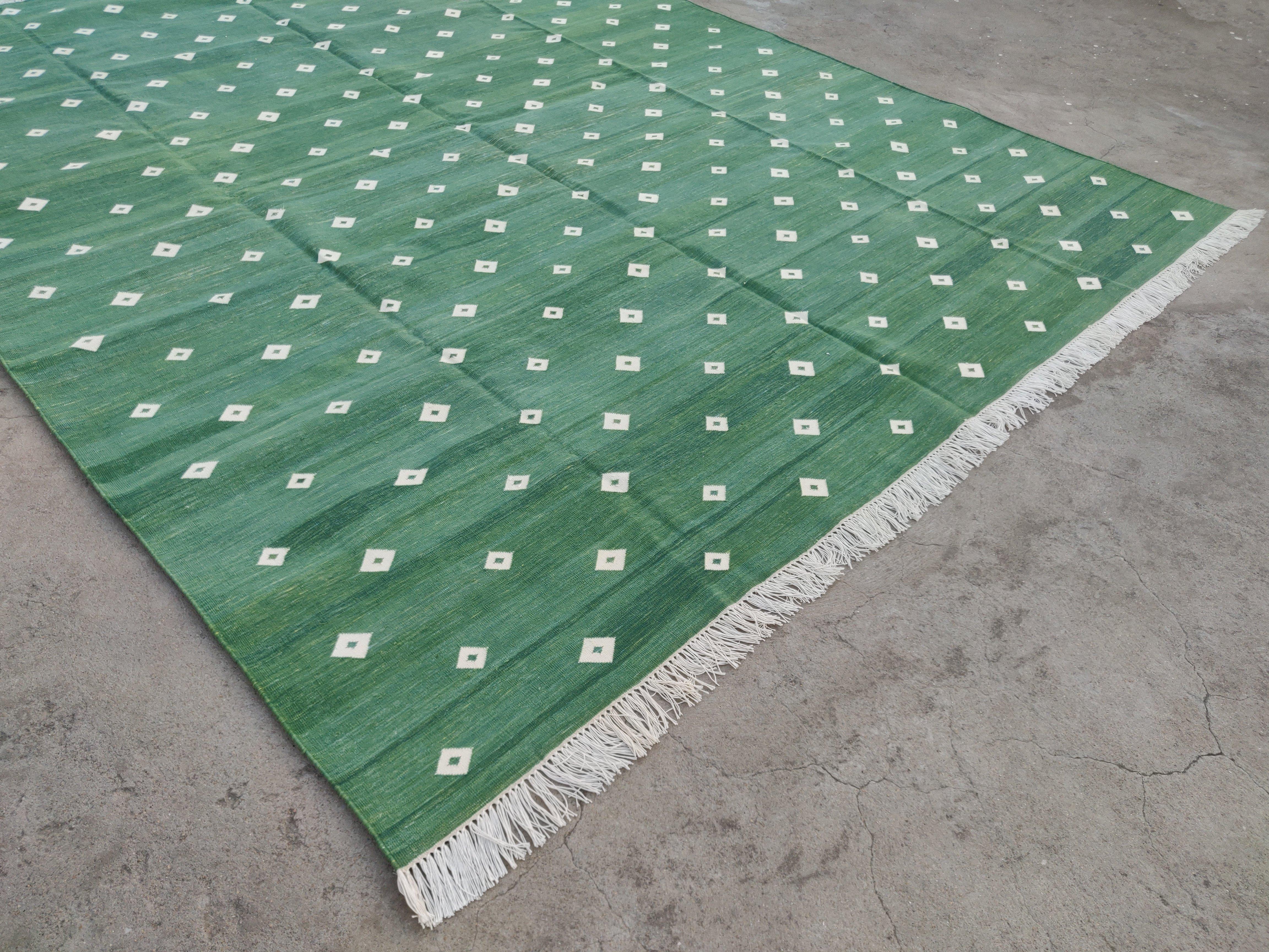 Handmade Cotton Area Flat Weave Rug, 8x10 Green And White Diamond Indian Dhurrie For Sale 1