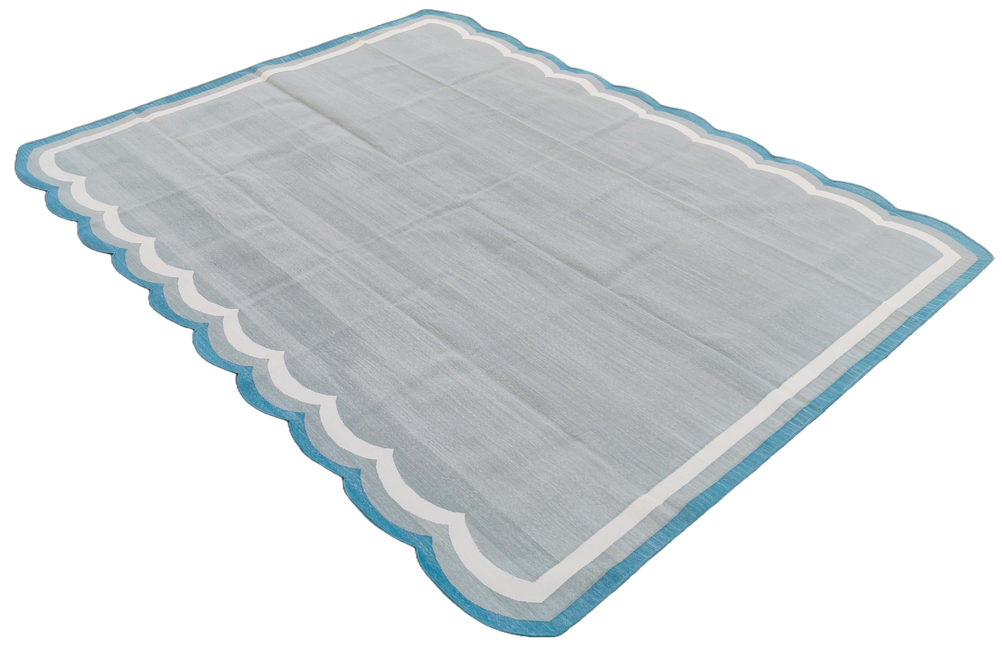 Handgefertigter Flachgewebe-Teppich aus Baumwolle, 8x10 Grau und Blau Indischer Dhurrie mit Wellenmuster (Handgewebt) im Angebot