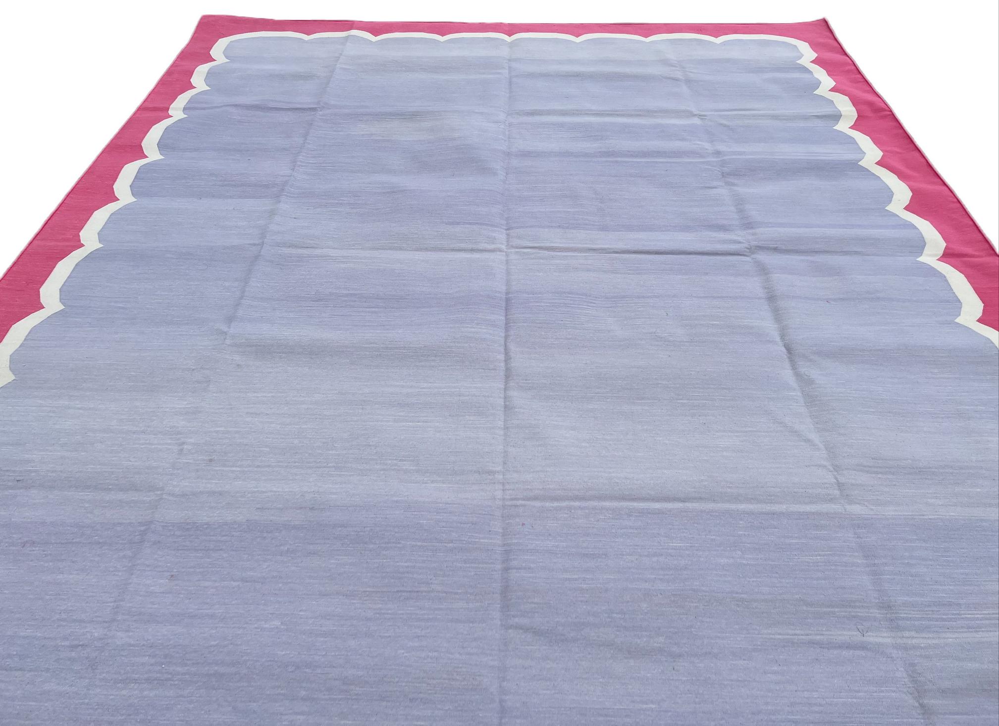 Handmade Cotton Area Flat Weave Rug, 8x10 Lavender, Pink Scallop Indian Dhurrie For Sale 1
