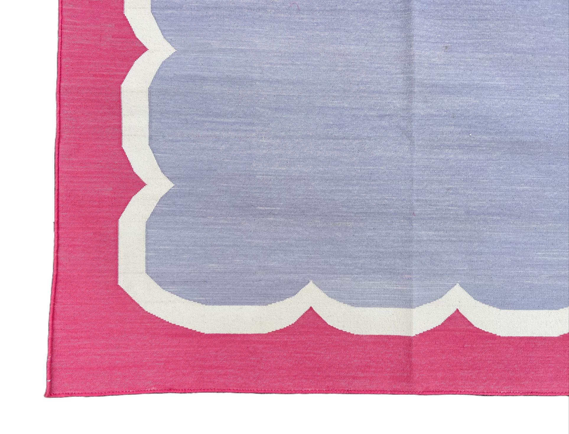 Handgefertigter Flachgewebe-Teppich aus Baumwolle, 8x10 Lavendel, rosa Jakobsmuschel-Indianer Dhurrie im Angebot 1