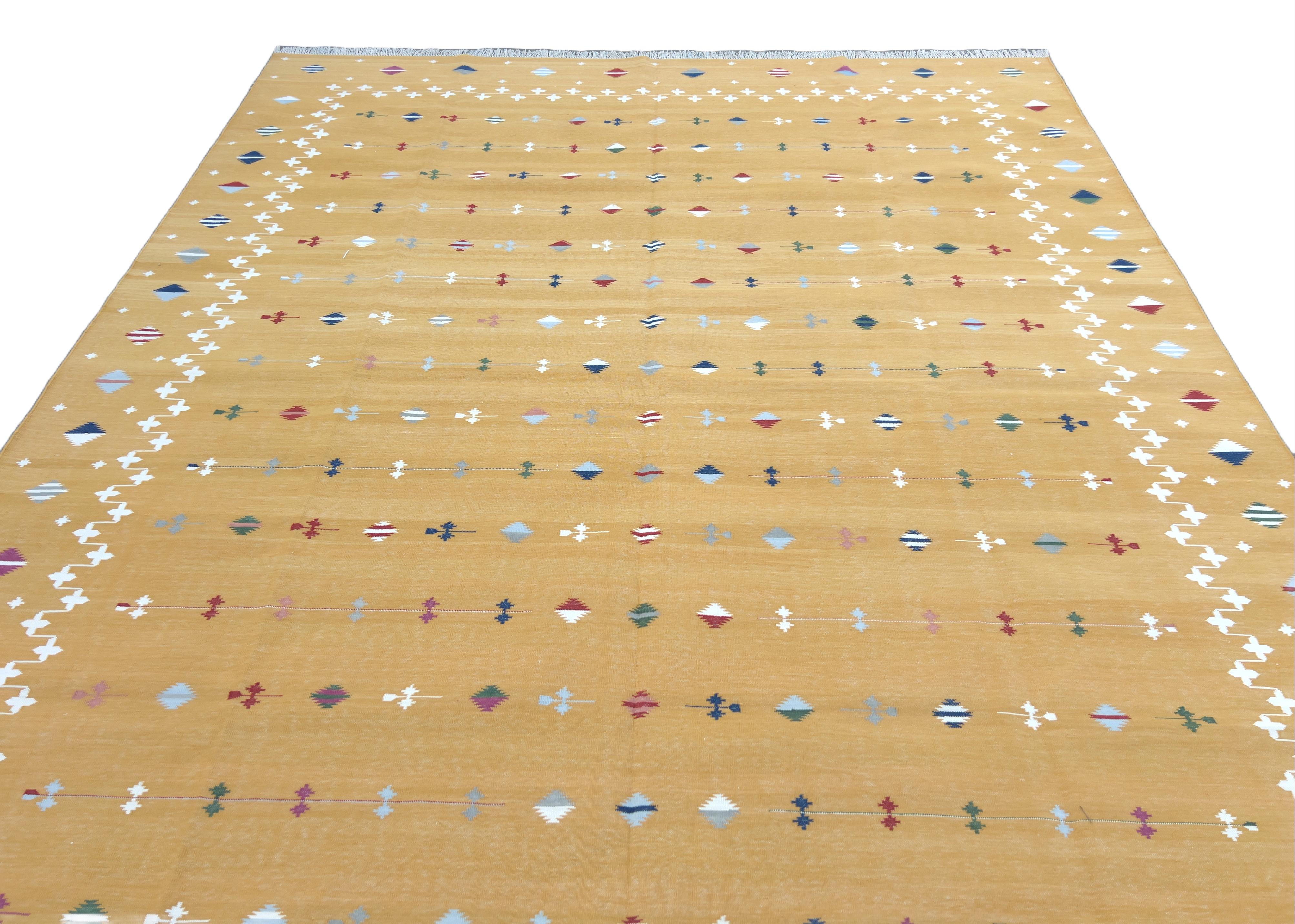 Tapis tissé à la main, 8 x 10 cm, étoile de chasse indienne Dhurrie Neuf - En vente à Jaipur, IN