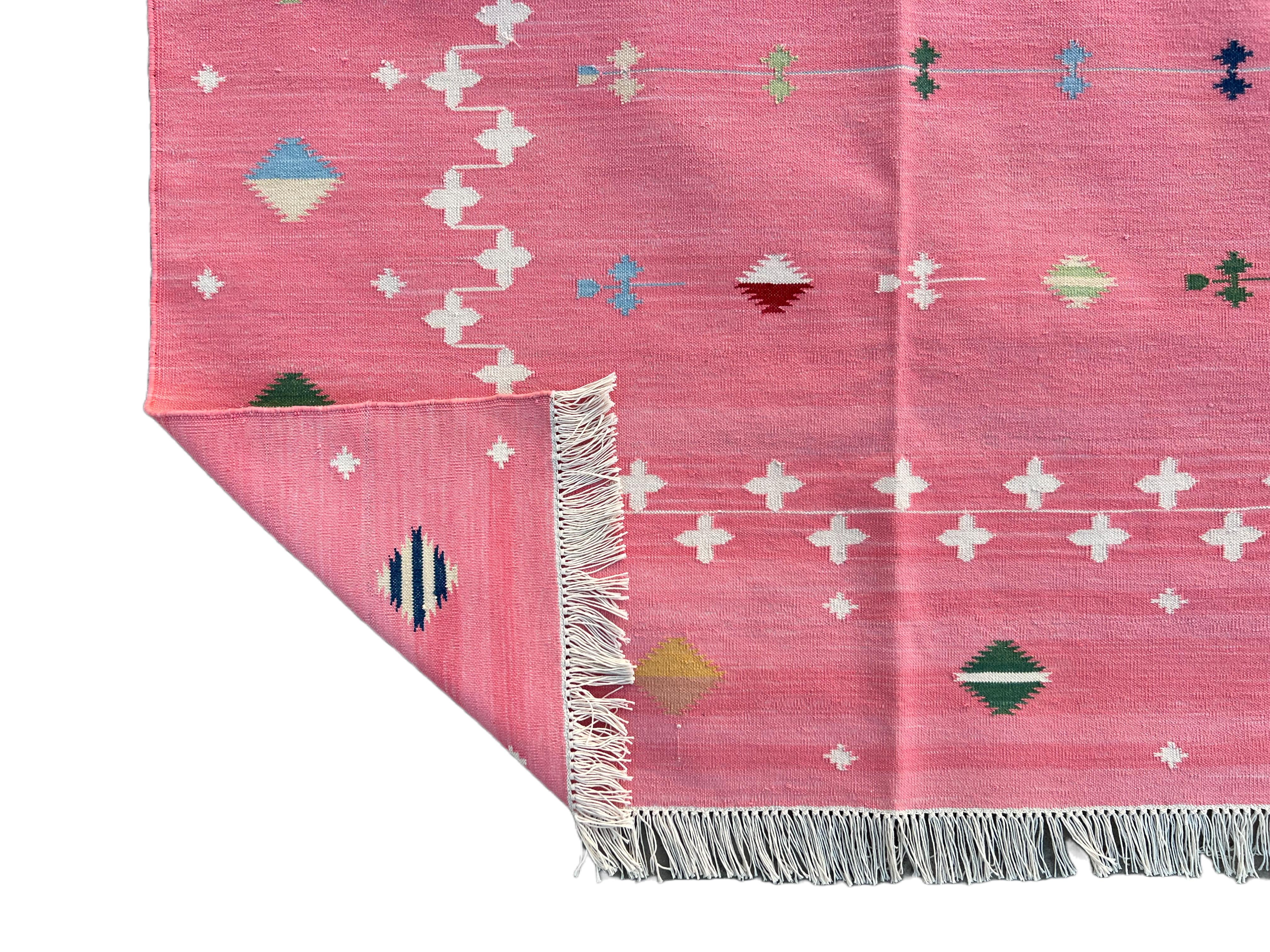 Handmade Cotton Area Flat Weave Rug, 8x10 Pink And White Shooting Star Dhurrie For Sale 3