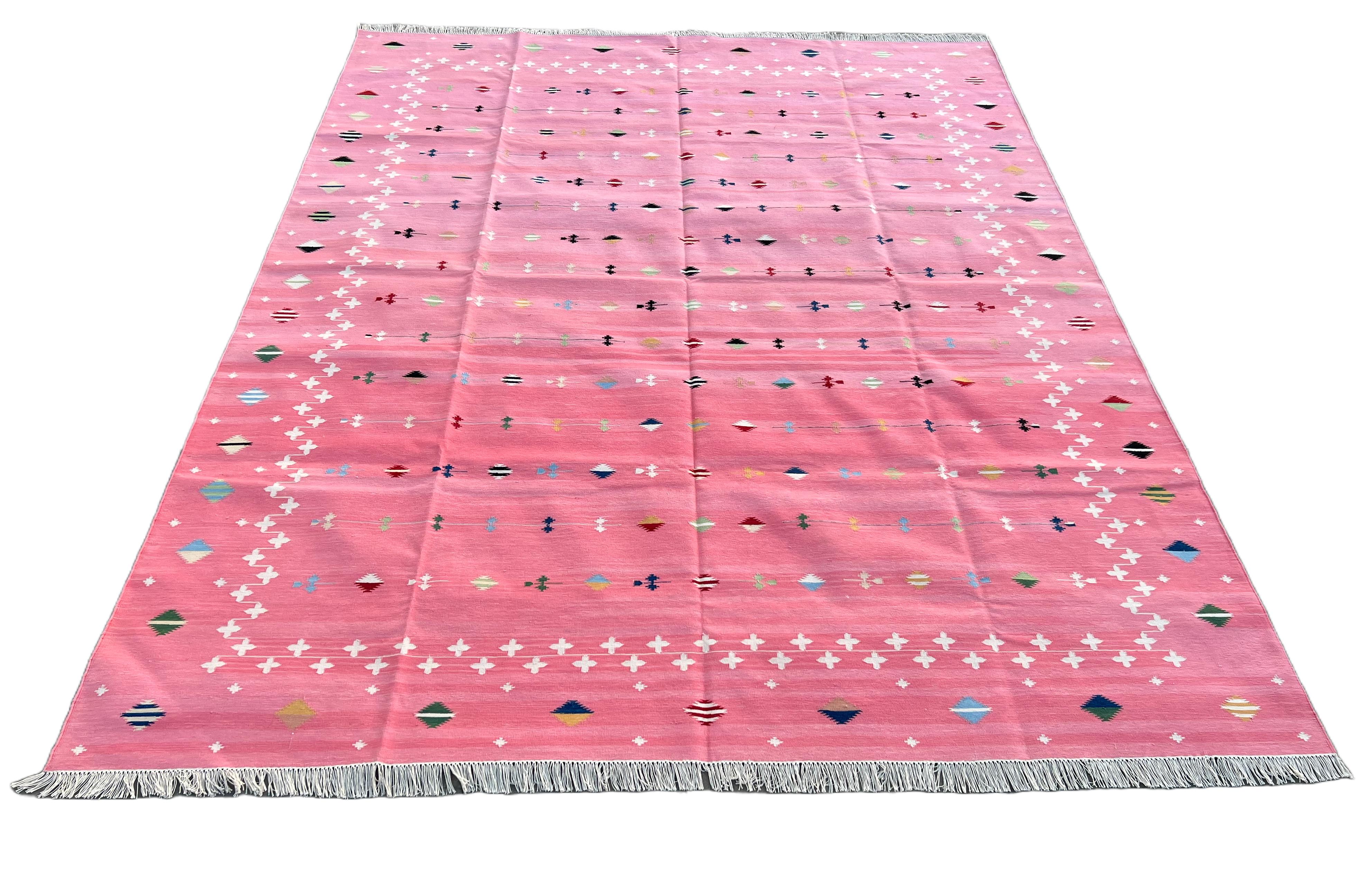 Handmade Cotton Area Flat Weave Rug, 8x10 Pink And White Shooting Star Dhurrie For Sale 4
