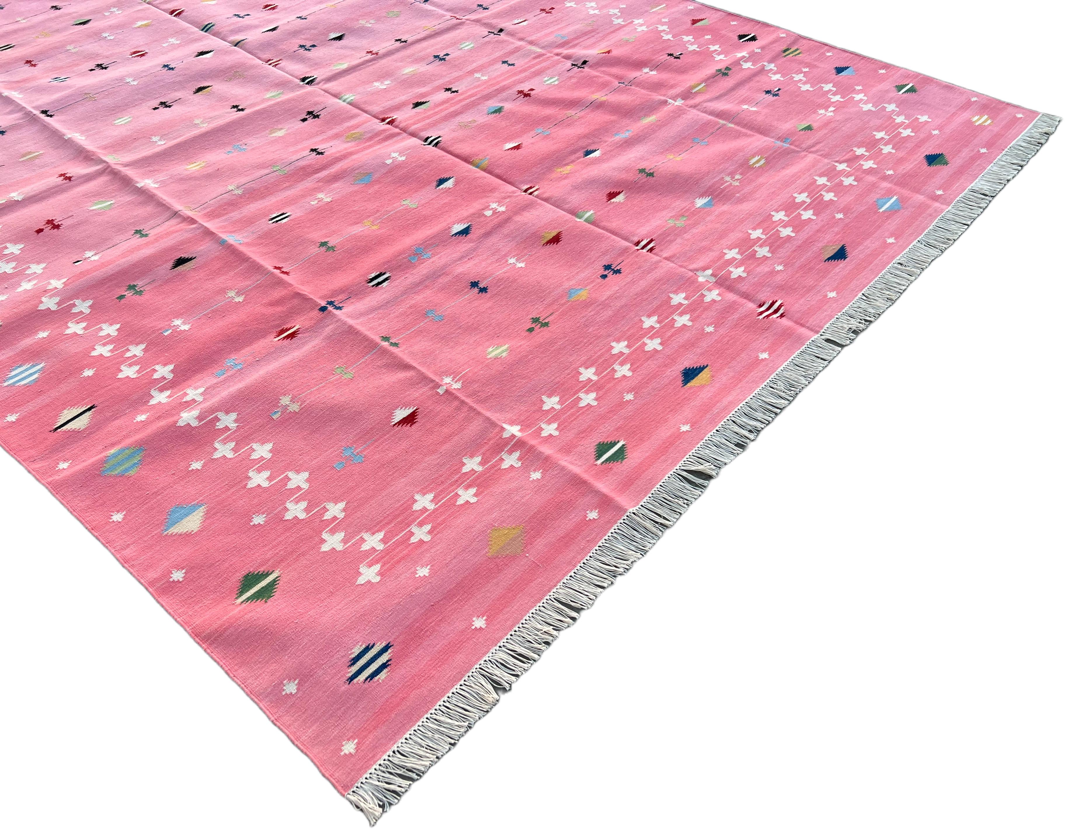 Handmade Cotton Area Flat Weave Rug, 8x10 Pink And White Shooting Star Dhurrie In New Condition For Sale In Jaipur, IN