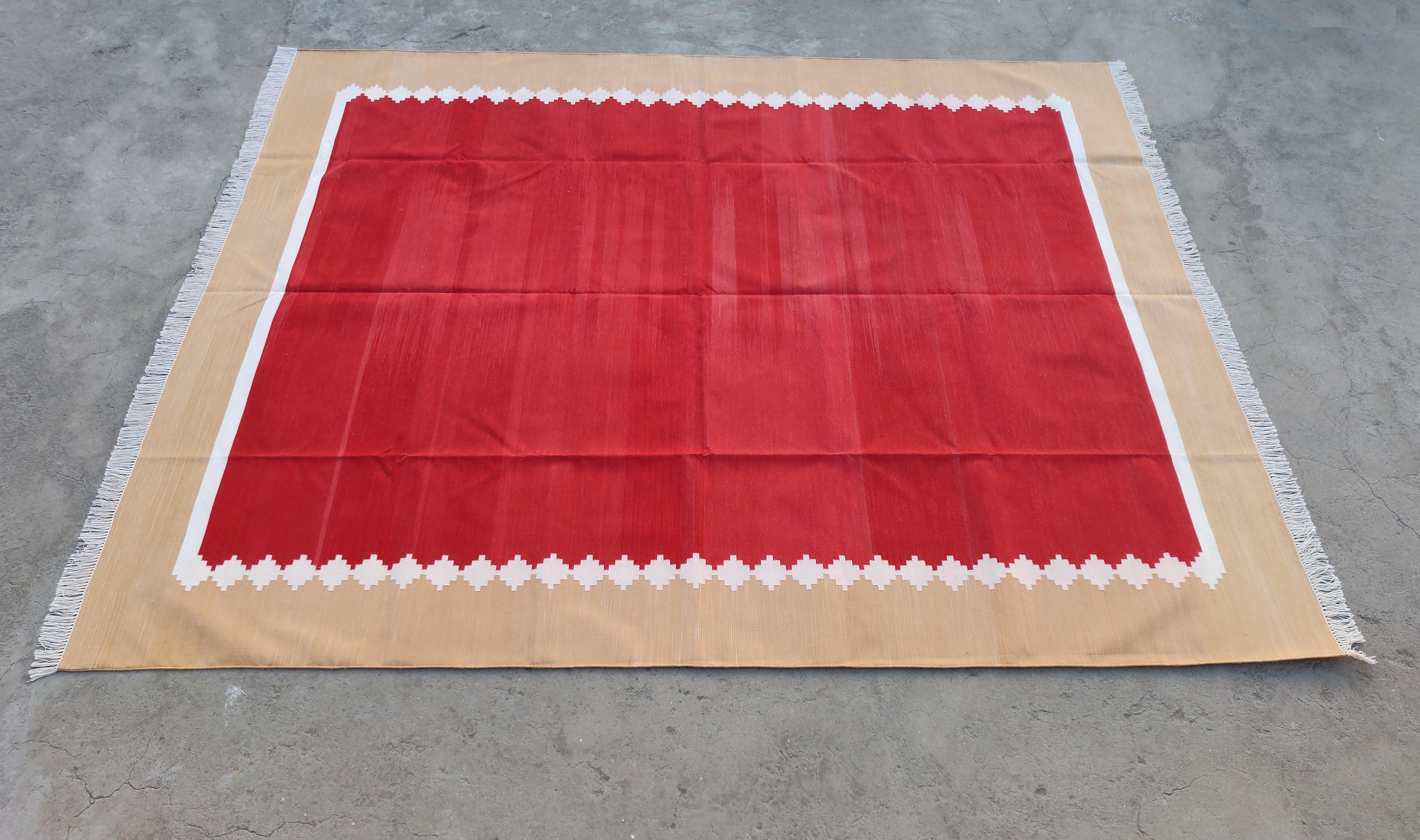 Alfombra de algodón hecha a mano de tejido plano, 8x10 roja, con estrellas color tostado Dhurrie india en venta 2