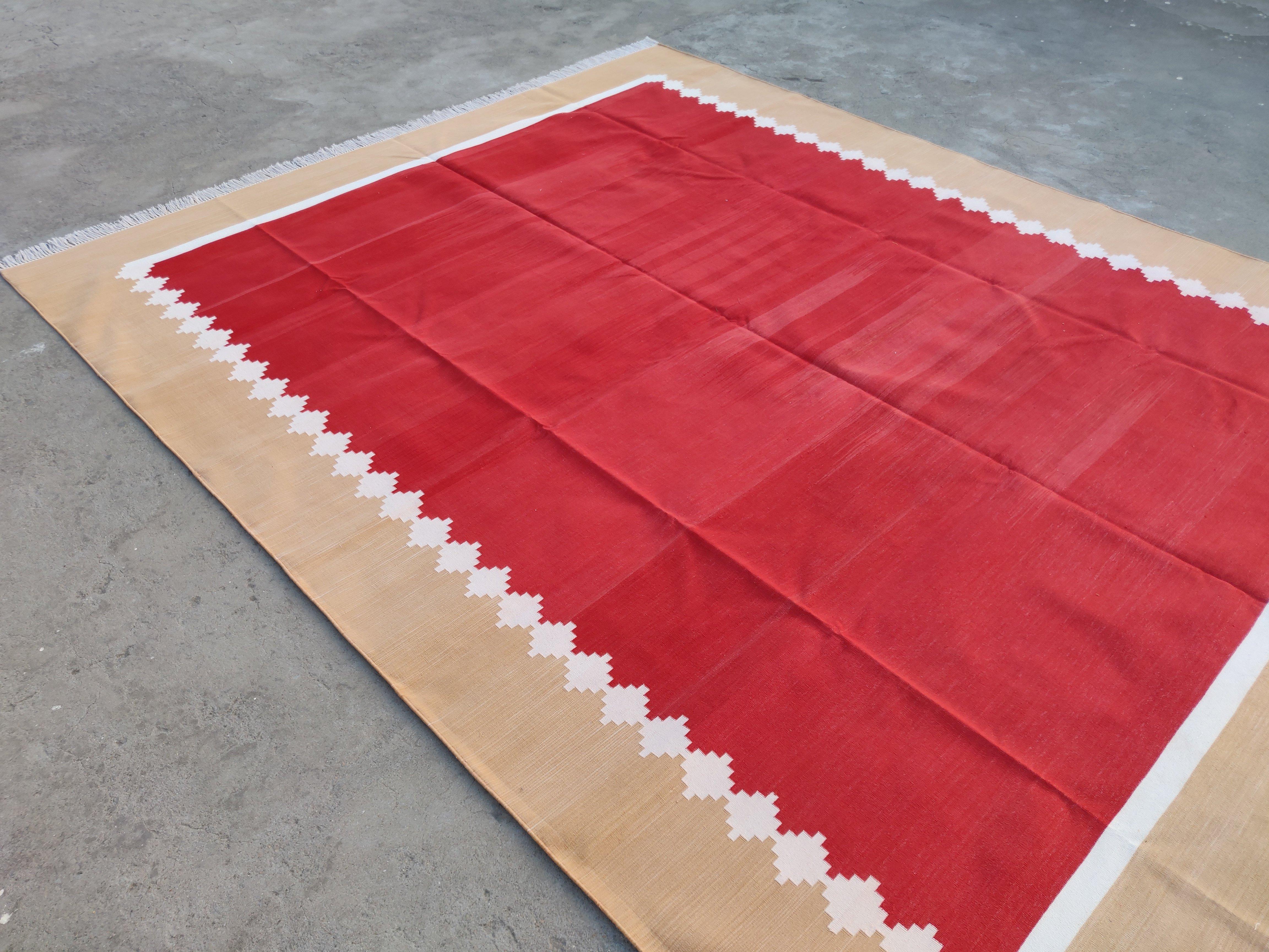 Alfombra de algodón hecha a mano de tejido plano, 8x10 roja, con estrellas color tostado Dhurrie india en venta 1