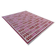 Handgefertigter Flachgewebe-Teppich aus Baumwolle, 8x10, rot-weiß gestreifter Marianne Dhurrie, Flachgewebe