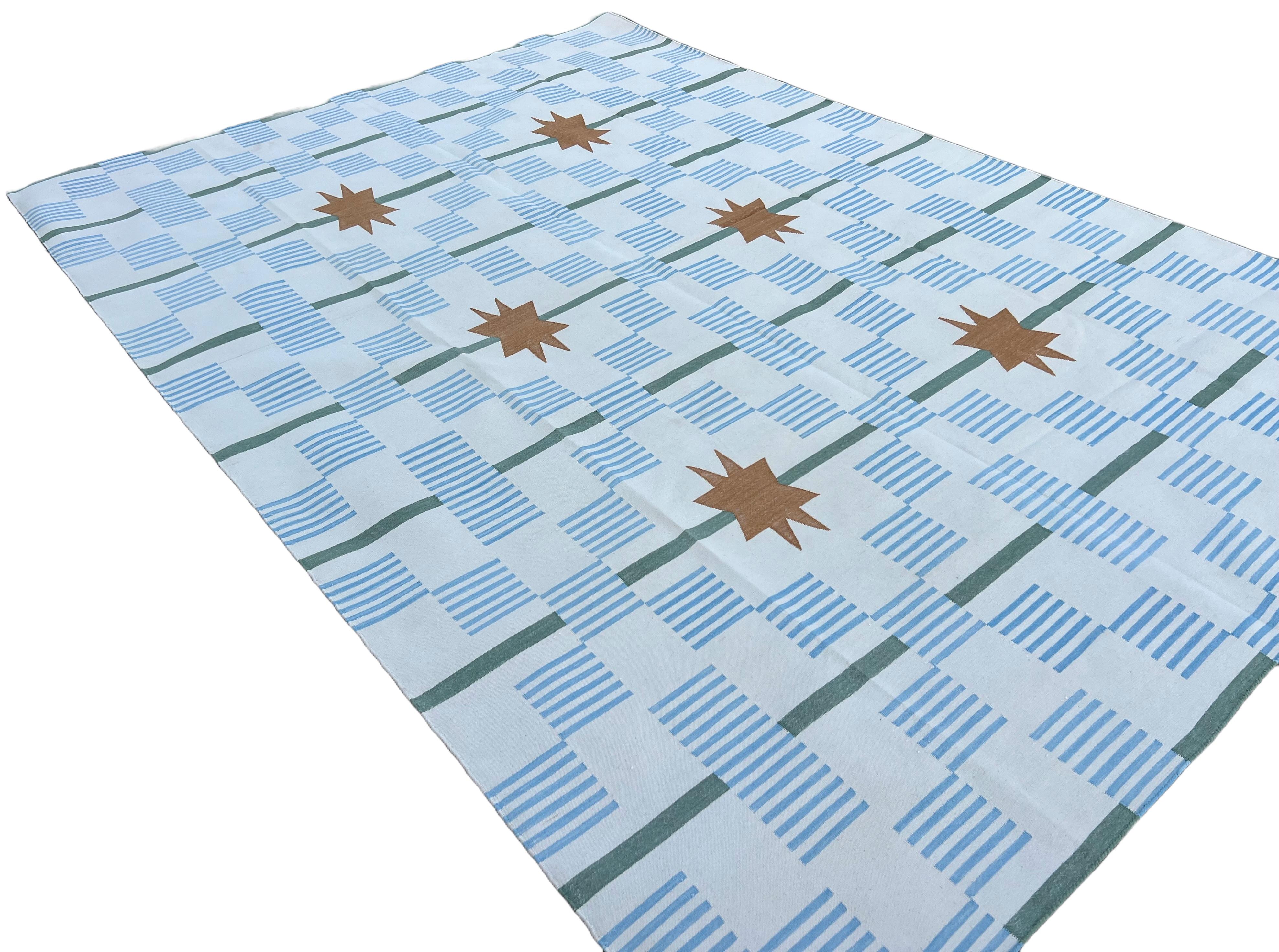 Hand-Woven Handmade Cotton Area Flat Weave Rug, 8x10 White, Tan, Star Dash Indian Dhurrie For Sale