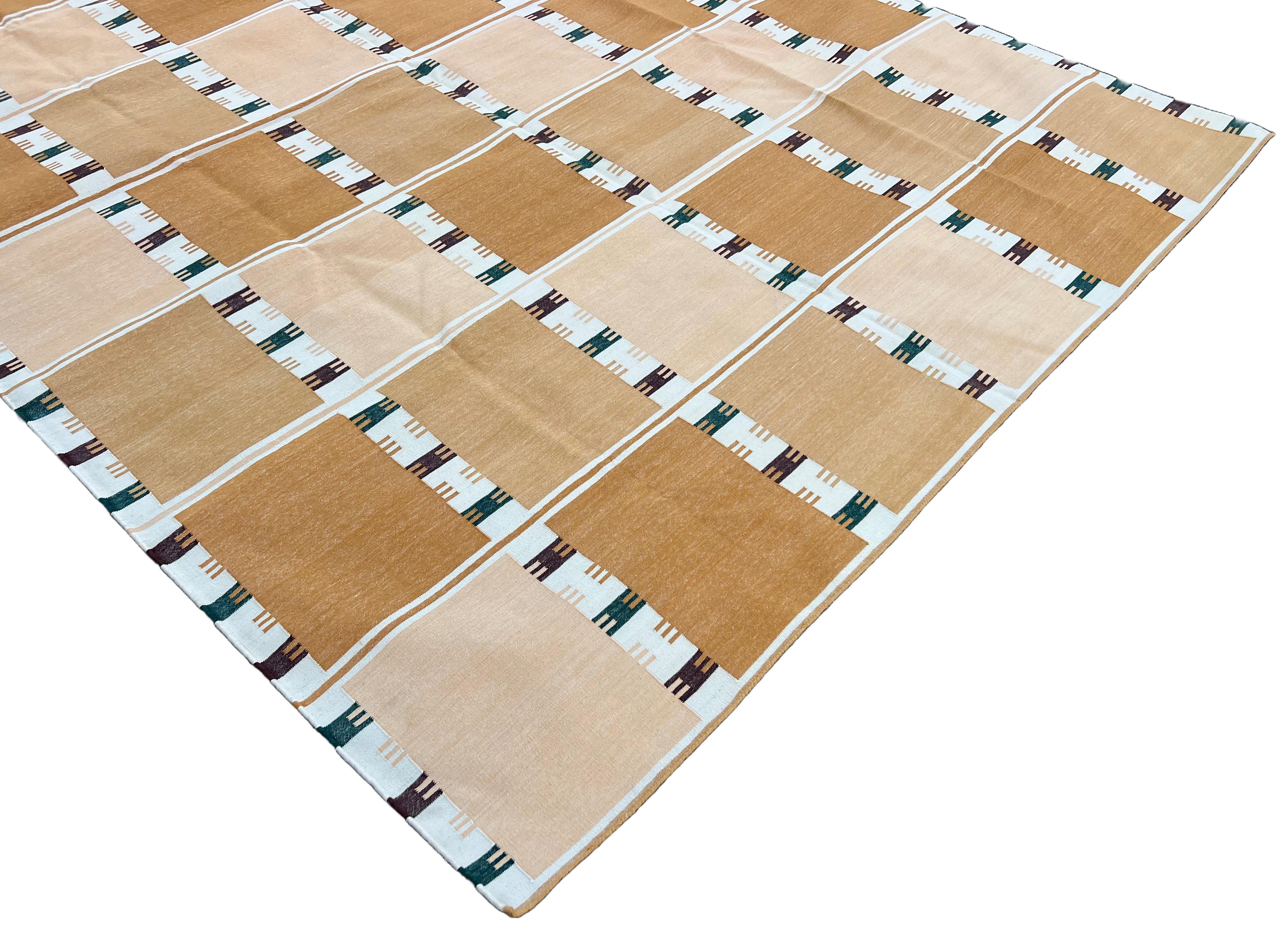 Handmade Cotton Area Flat Weave Rug, 8x10 Yellow, Cream Geometric Indian Dhurrie In New Condition For Sale In Jaipur, IN