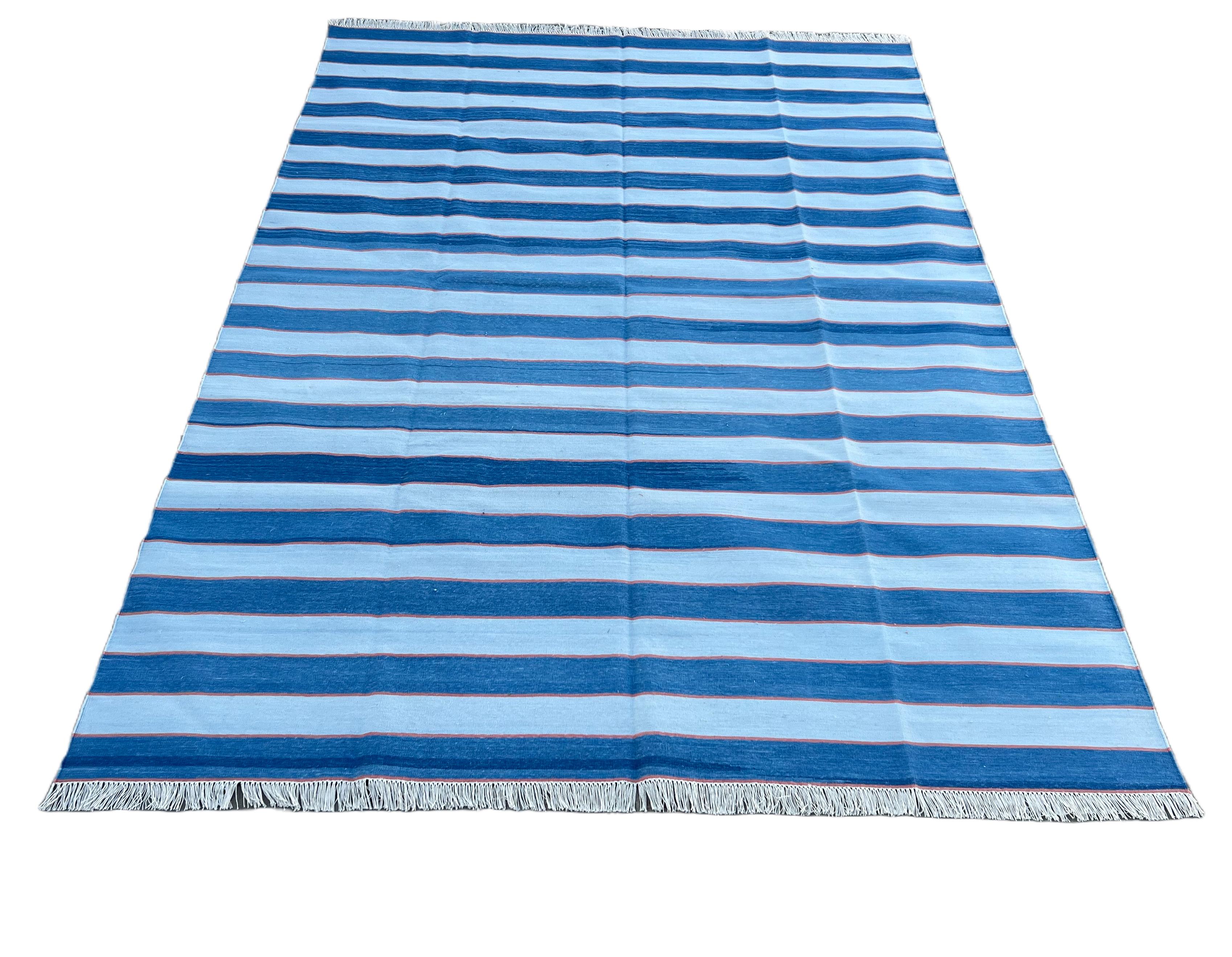Handgefertigter Flachgewebe-Teppich aus Baumwolle, 9x12, blau und orange gestreifter indischer Dhurrie im Angebot 2