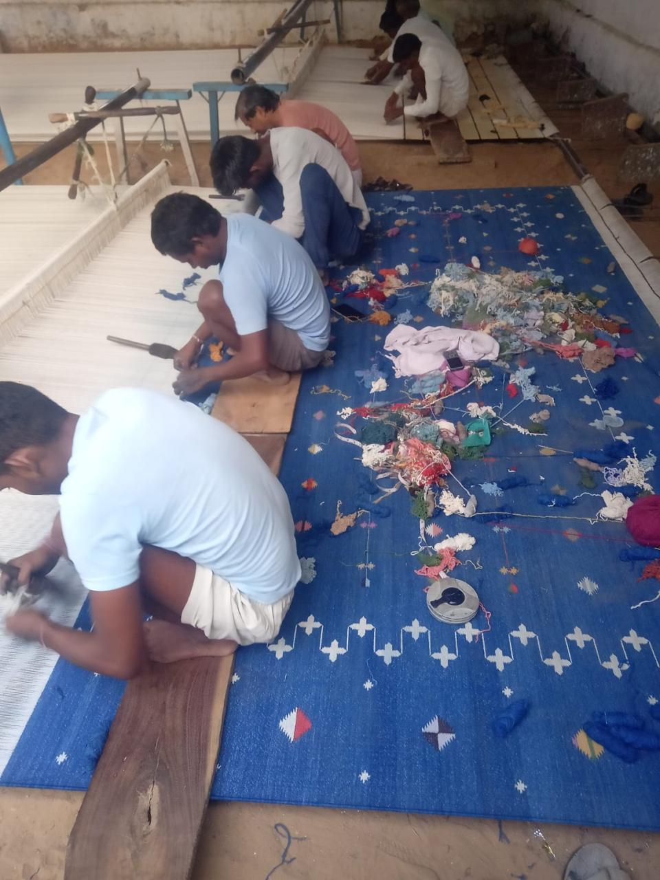 Tappeto a tessitura piatta in cotone fatto a mano, 9x12 Stella cadente blu e bianca Dhurrie in vendita 6