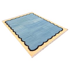 Tappeto a tessitura piatta in cotone fatto a mano, 9x12 blu, crema smerlato, indiano Dhurrie