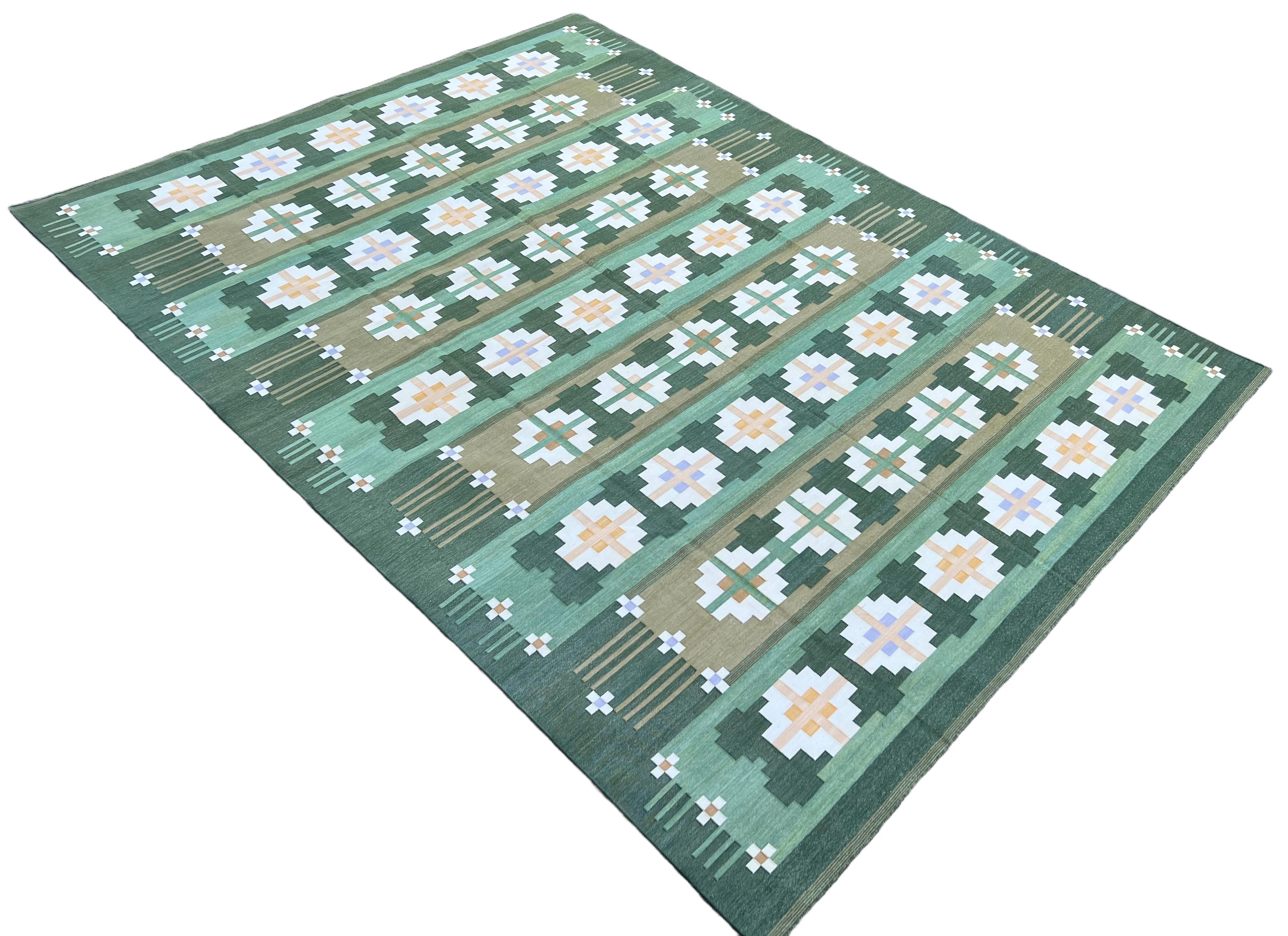 Handmade Cotton Area Flat Weave Rug, 9x12 Green, Cream Geometric Indian Dhurrie For Sale 4