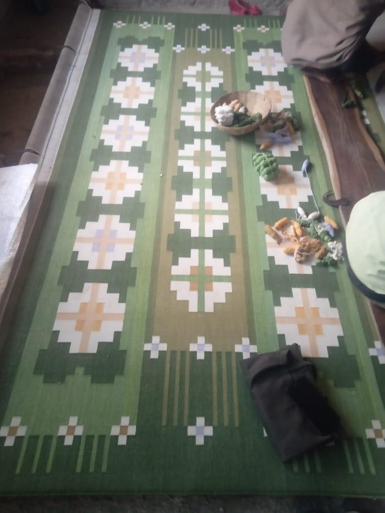 Handmade Cotton Area Flat Weave Rug, 9x12 Green, Cream Geometric Indian Dhurrie For Sale 6