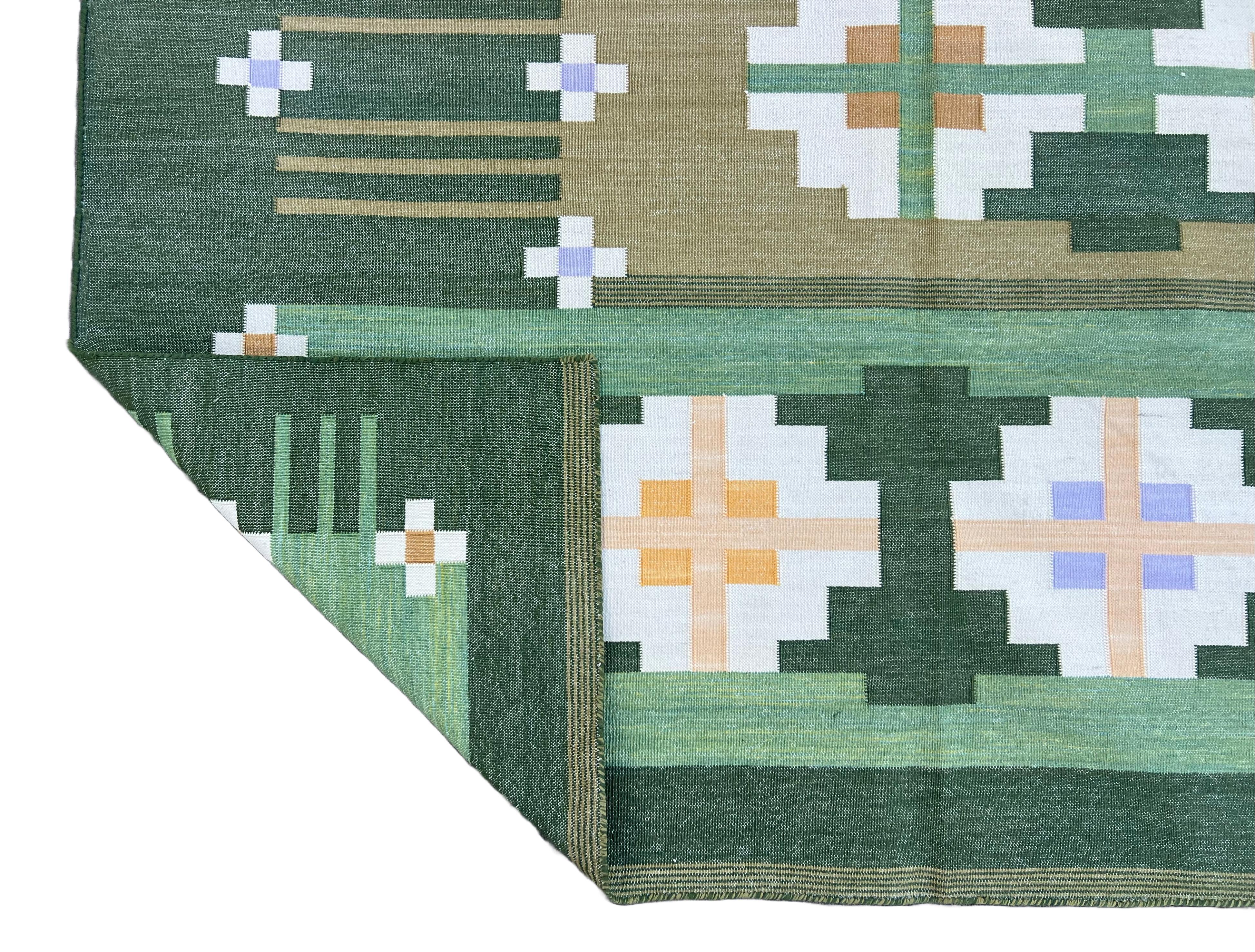 Handmade Cotton Area Flat Weave Rug, 9x12 Green, Cream Geometric Indian Dhurrie For Sale 2