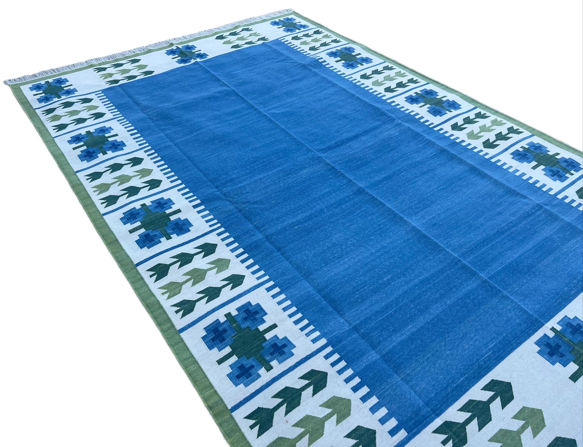 Handmade Cotton Area Flat Weave Rug, Blue And Green Leaf Pattern Indian Dhurrie For Sale 11