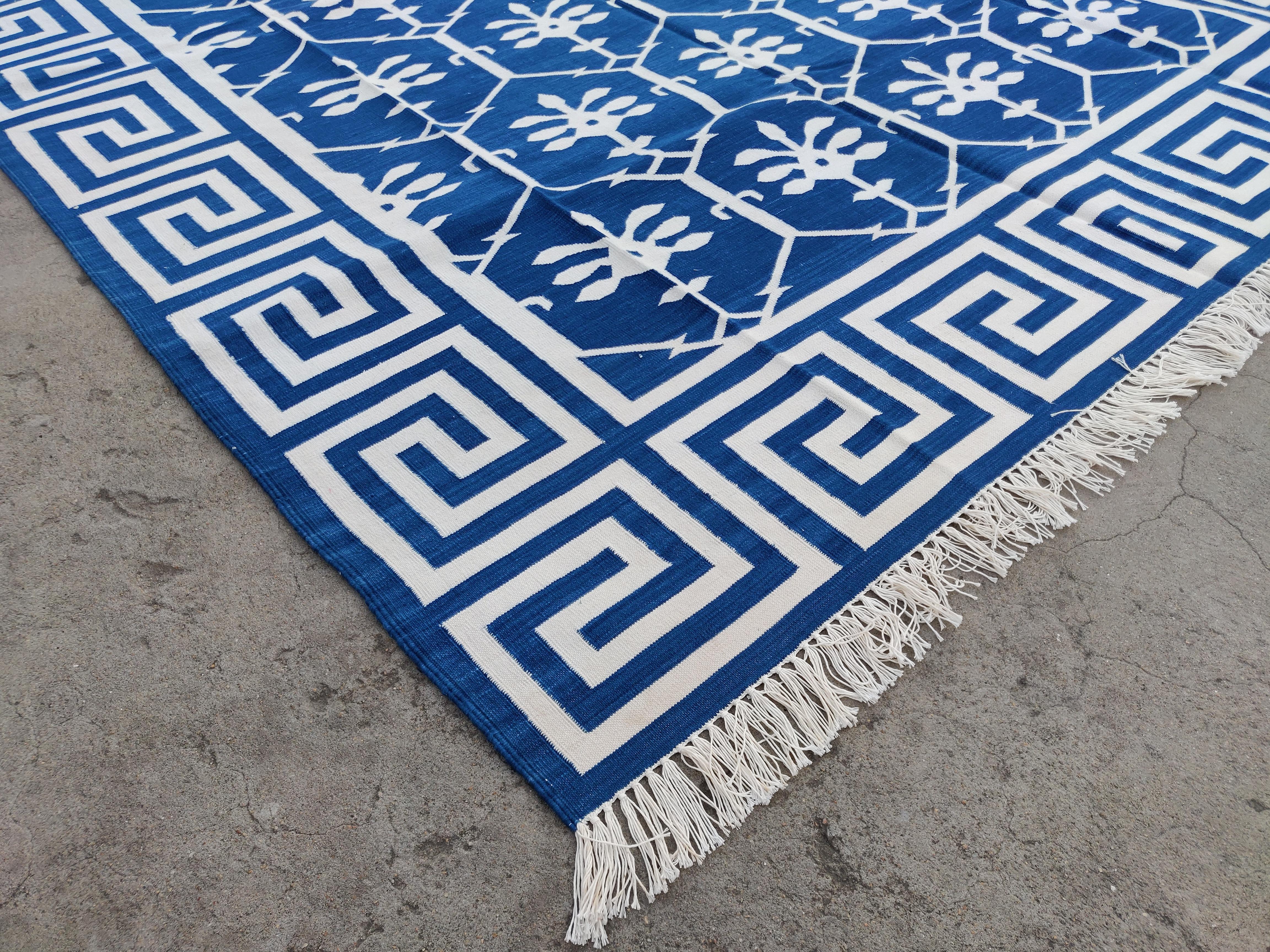 Hand-Woven Handmade Cotton Area Flat Weave Rug, Blue And White Flower Indian Dhurrie-6x9 For Sale