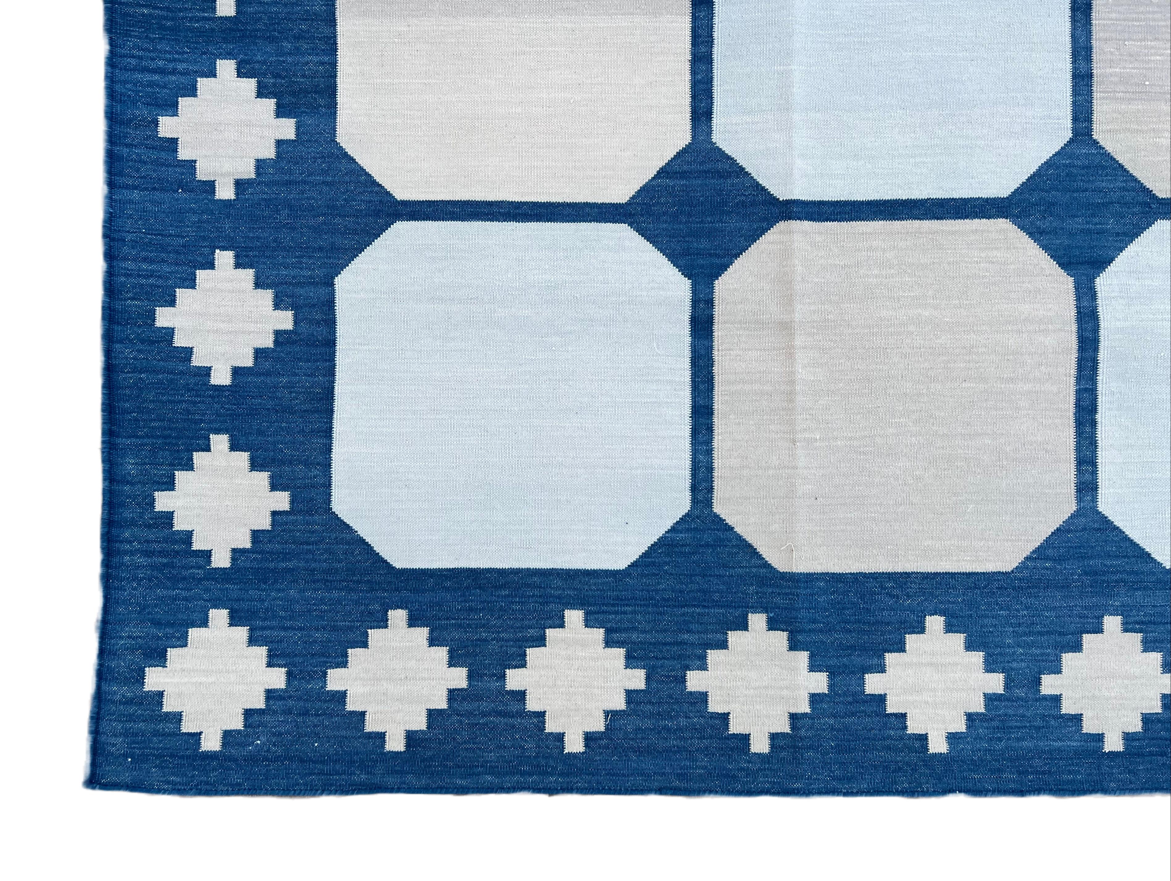 Handmade Cotton Area Flat Weave Rug, Blue & Beige Geometric Tile Indian Dhurrie For Sale 2